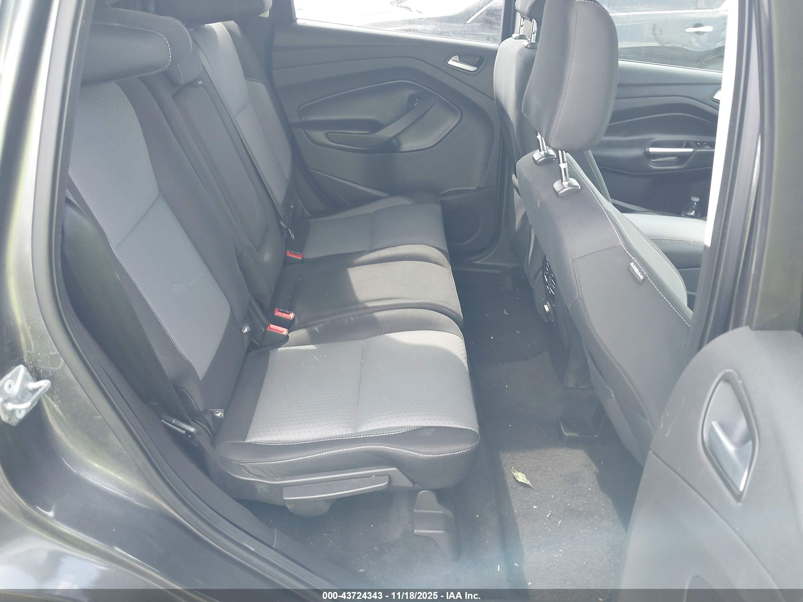 FORD ESCAPE image 8