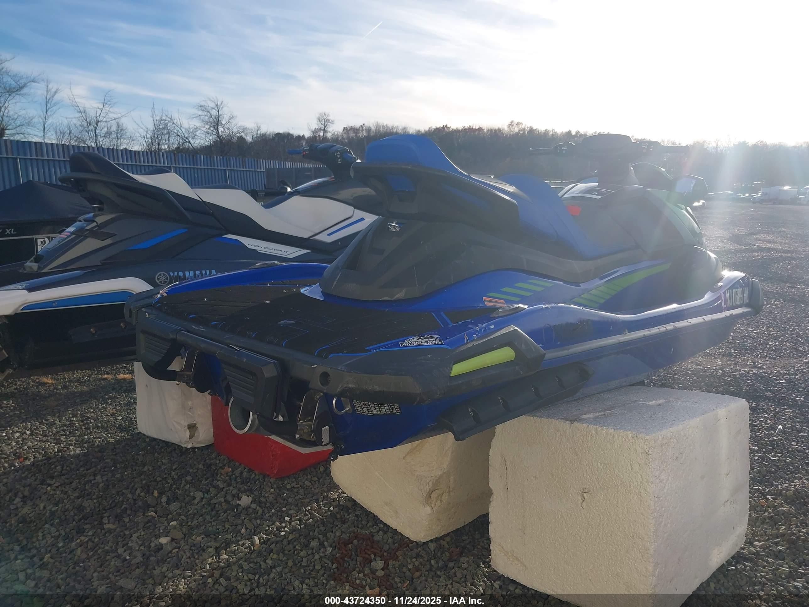 YAMAHA VX image 4