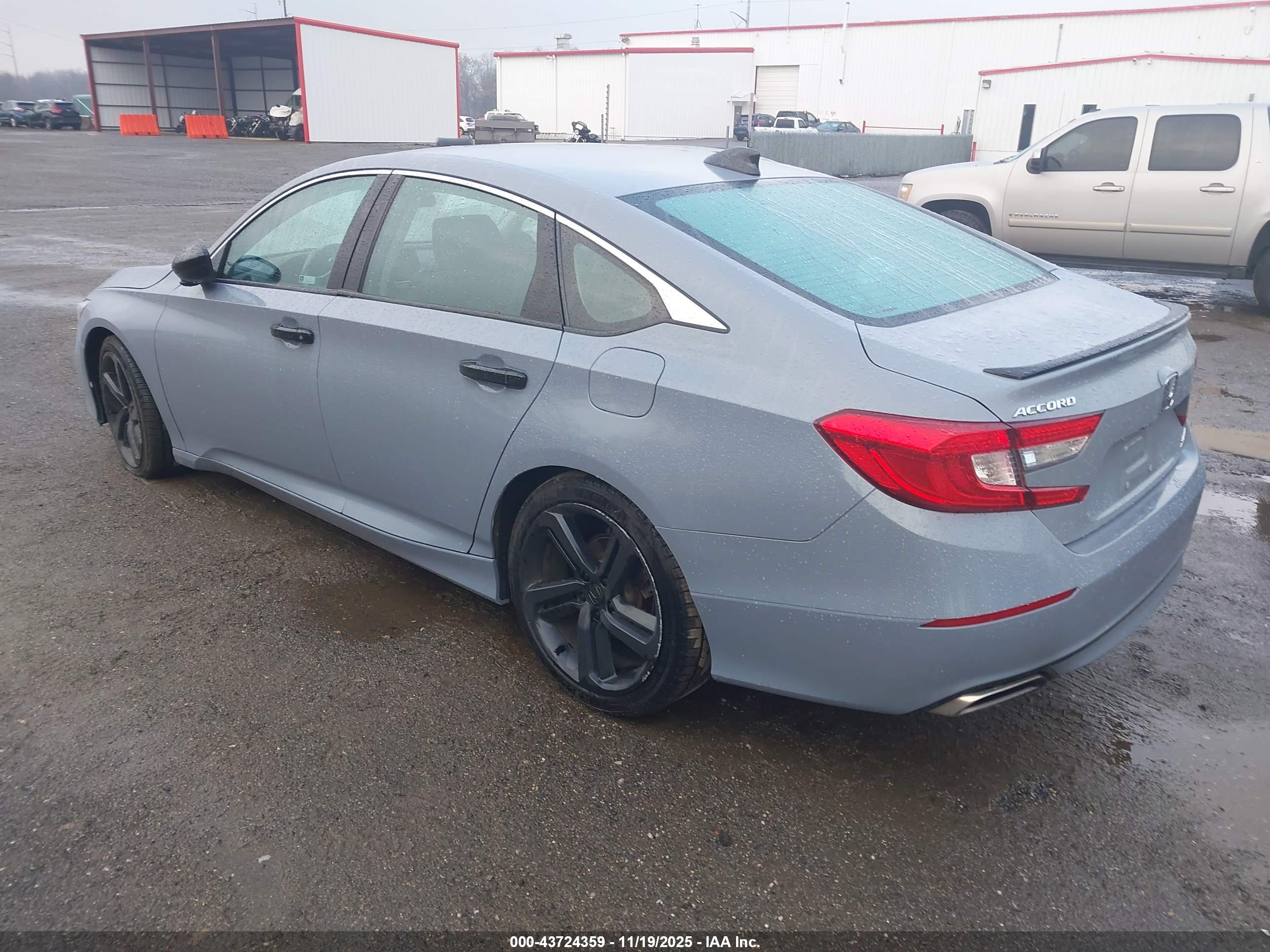 HONDA ACCORD image 3