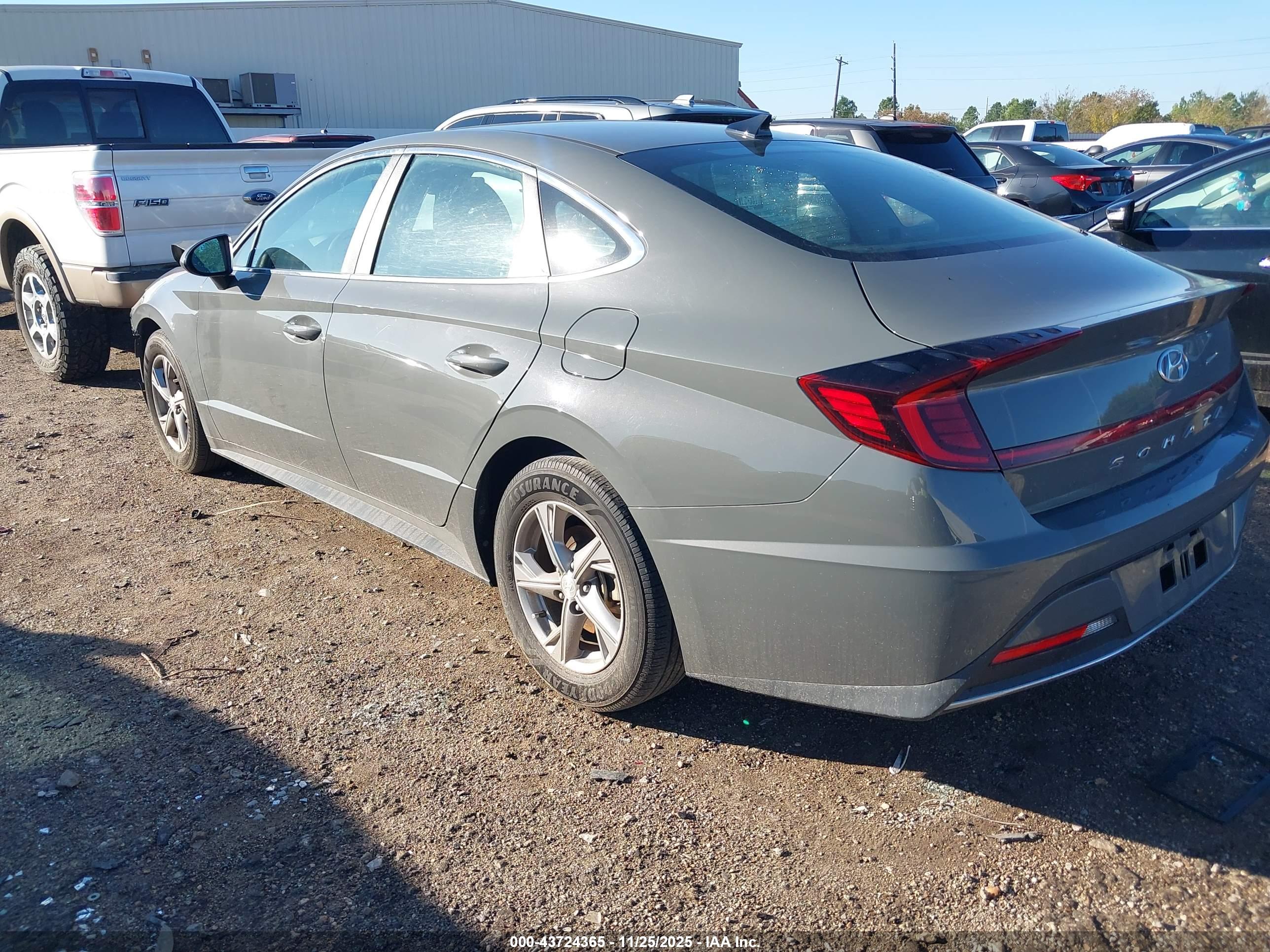 HYUNDAI SONATA image 3