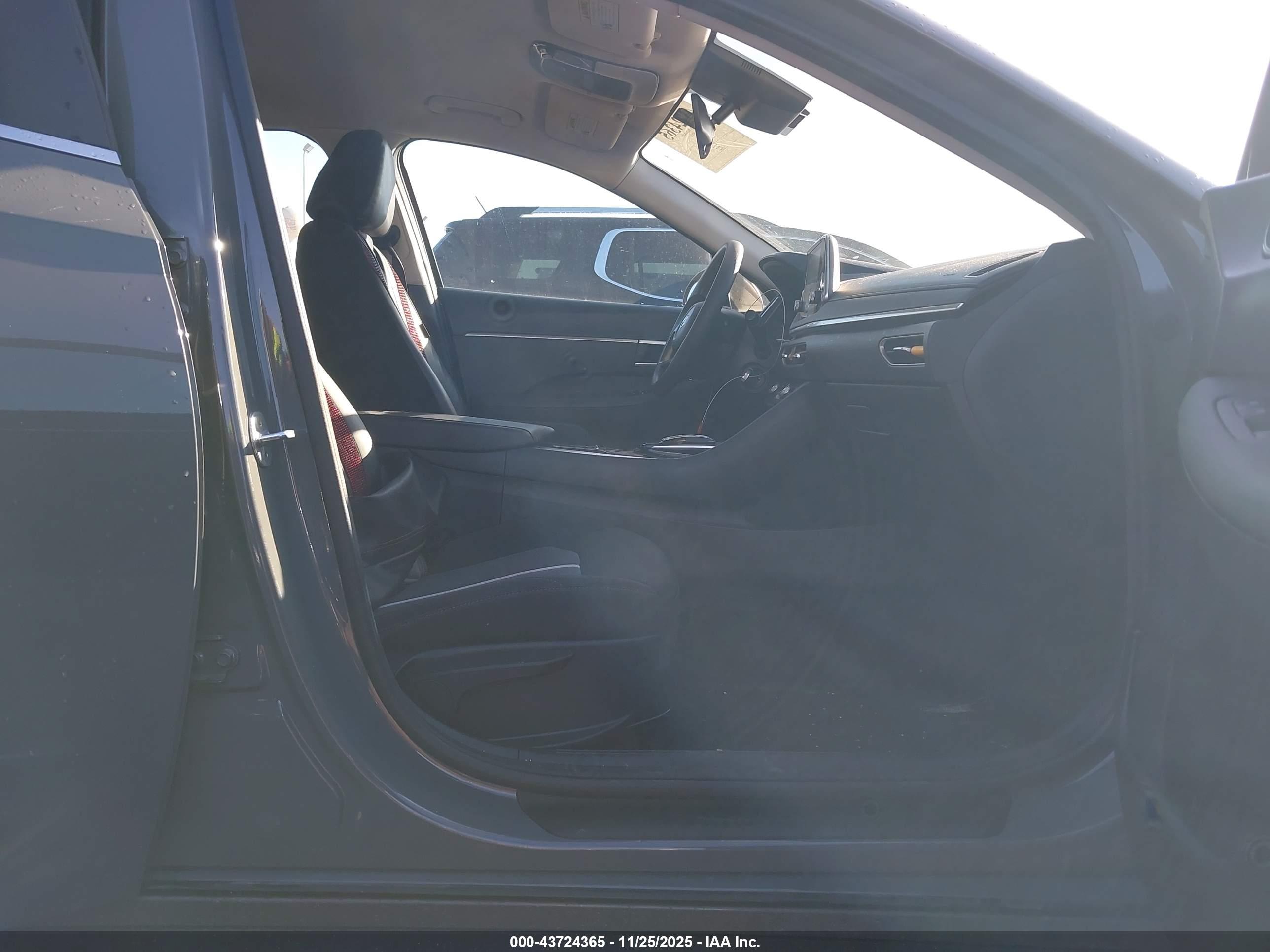 HYUNDAI SONATA image 5
