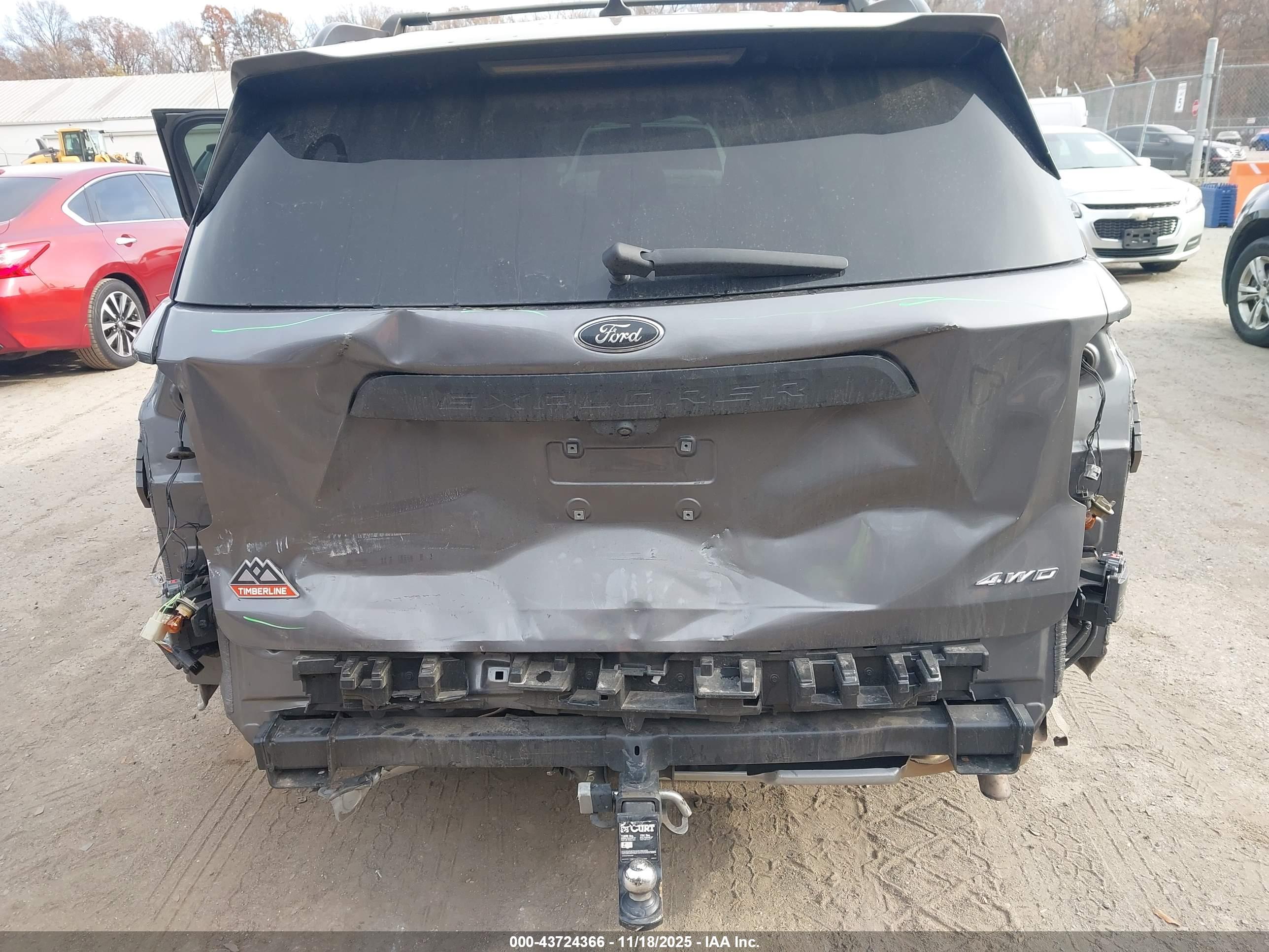 FORD EXPLORER image 6