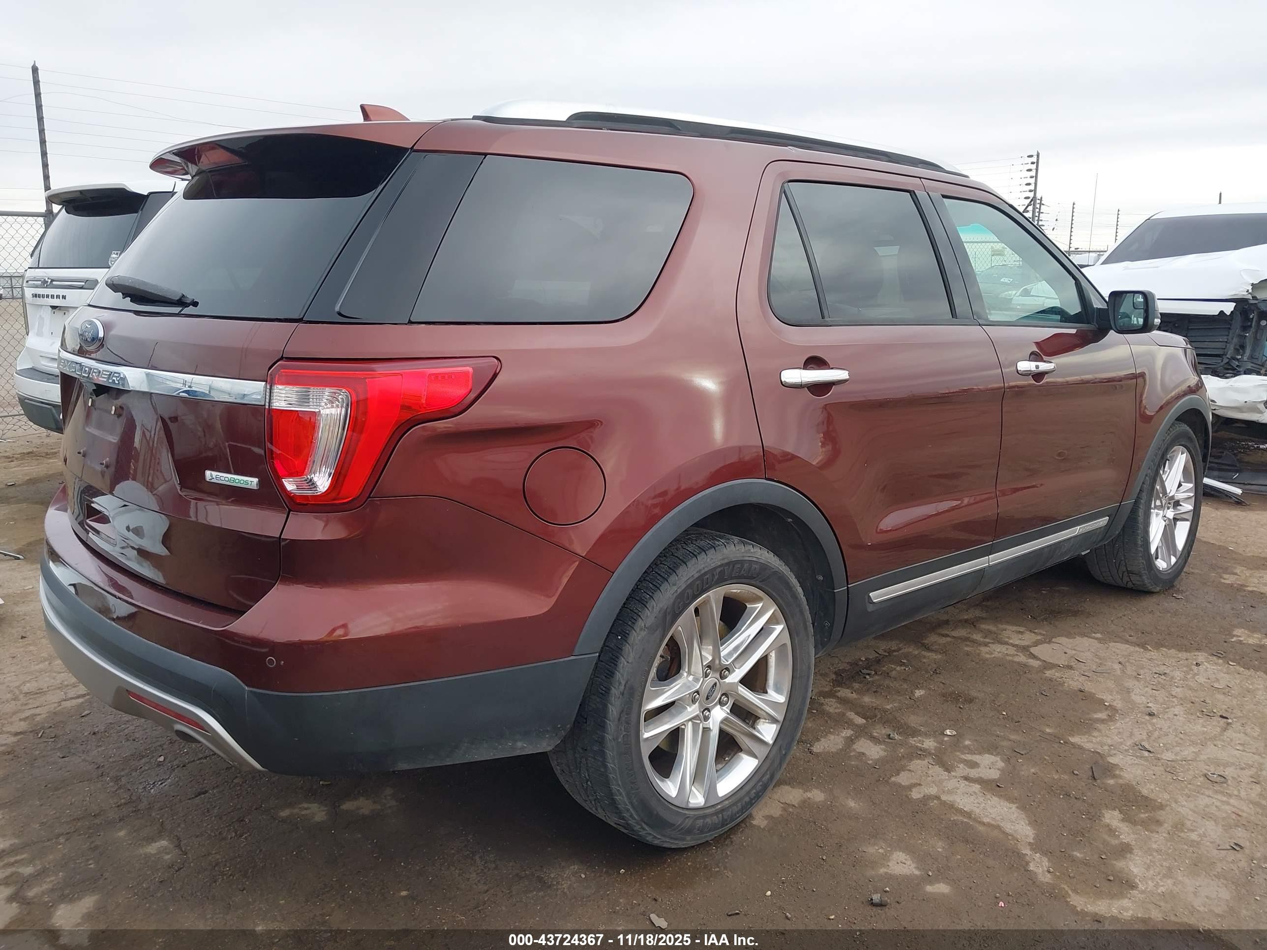 FORD EXPLORER image 4