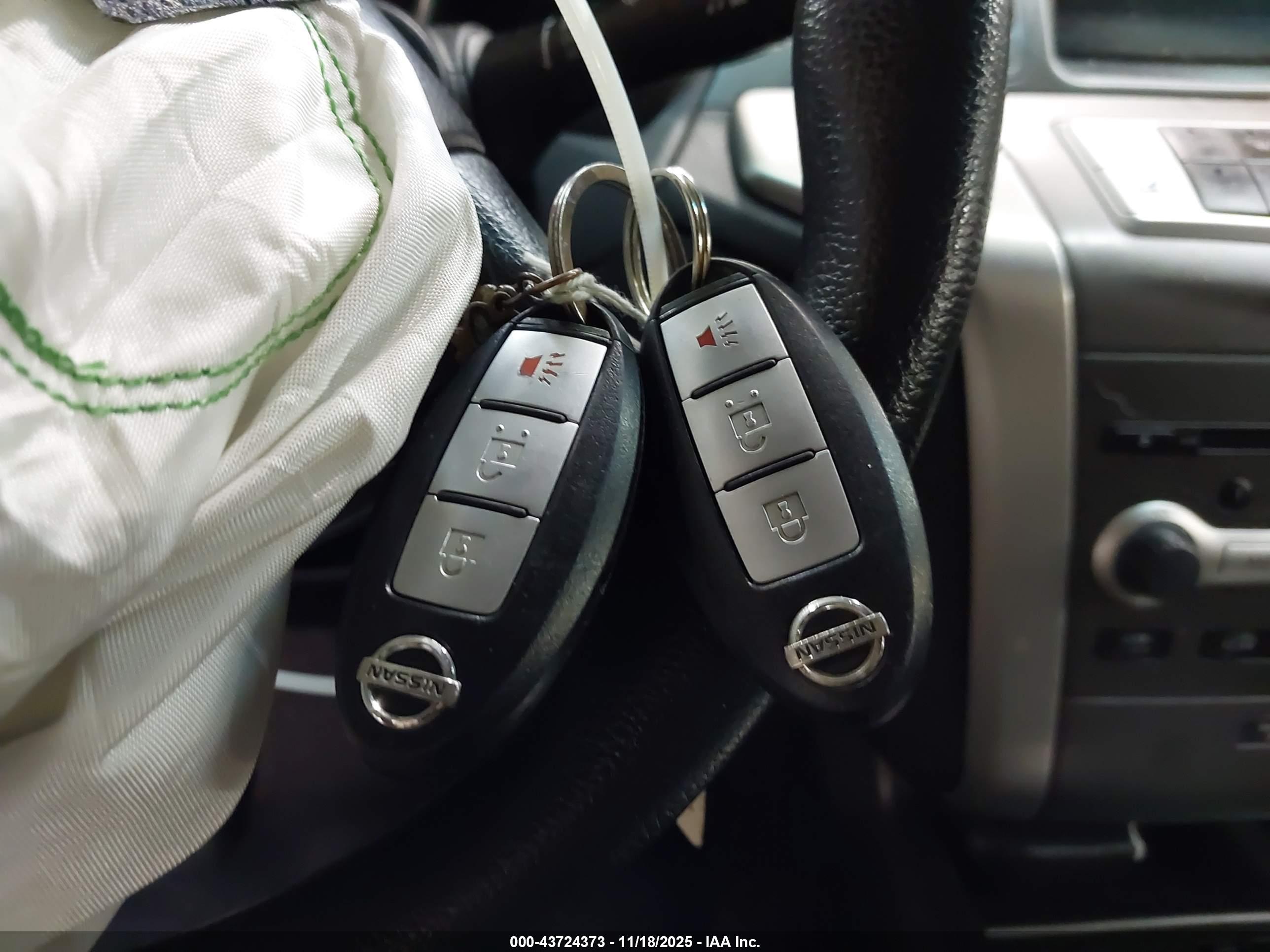 NISSAN MURANO image 11
