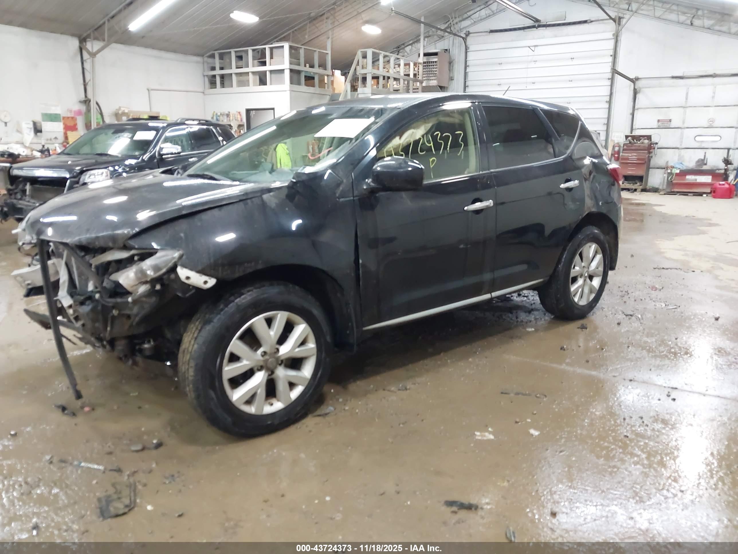 NISSAN MURANO image 2