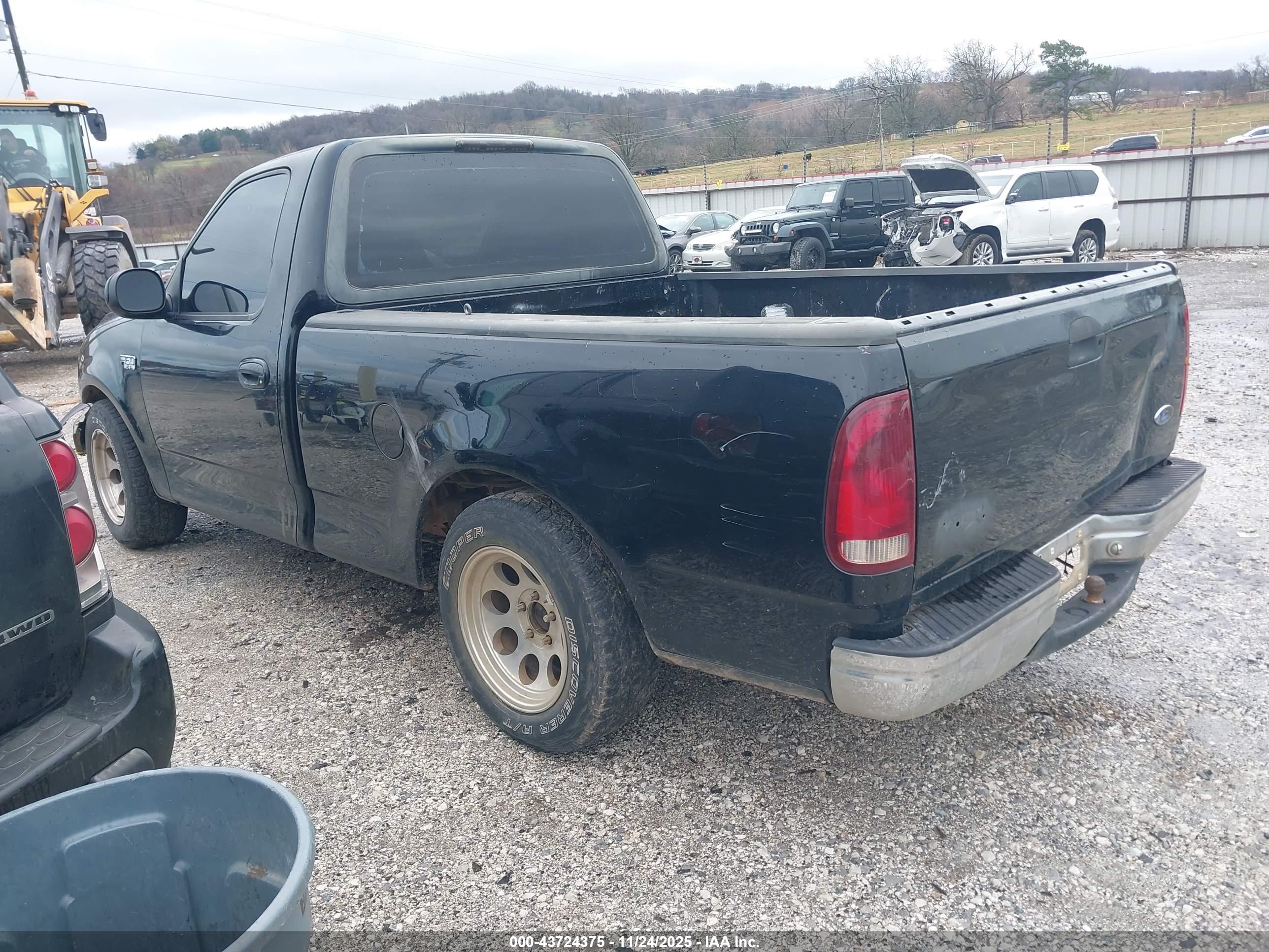 FORD F-150 image 3