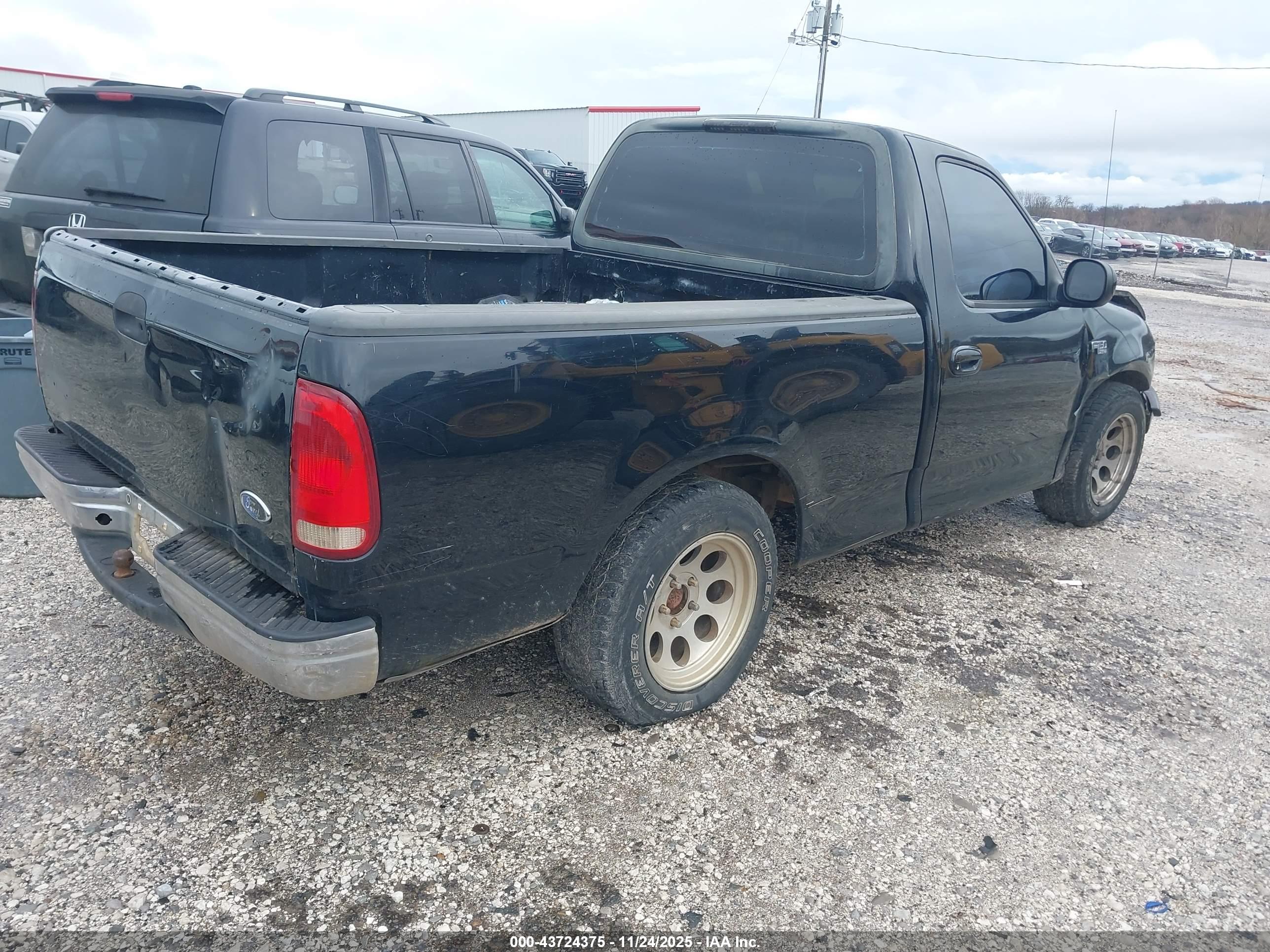 FORD F-150 image 4