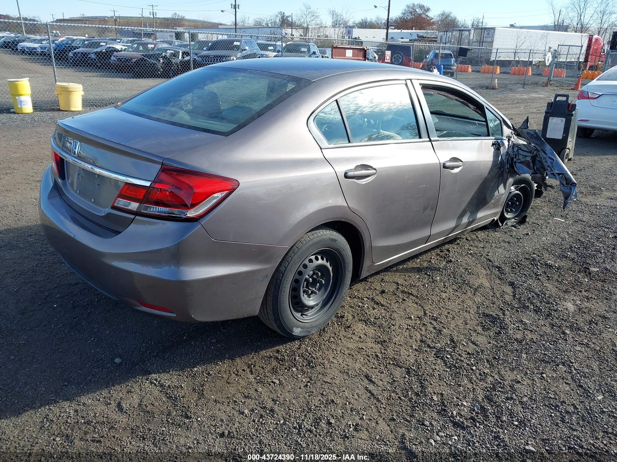 HONDA CIVIC image 4