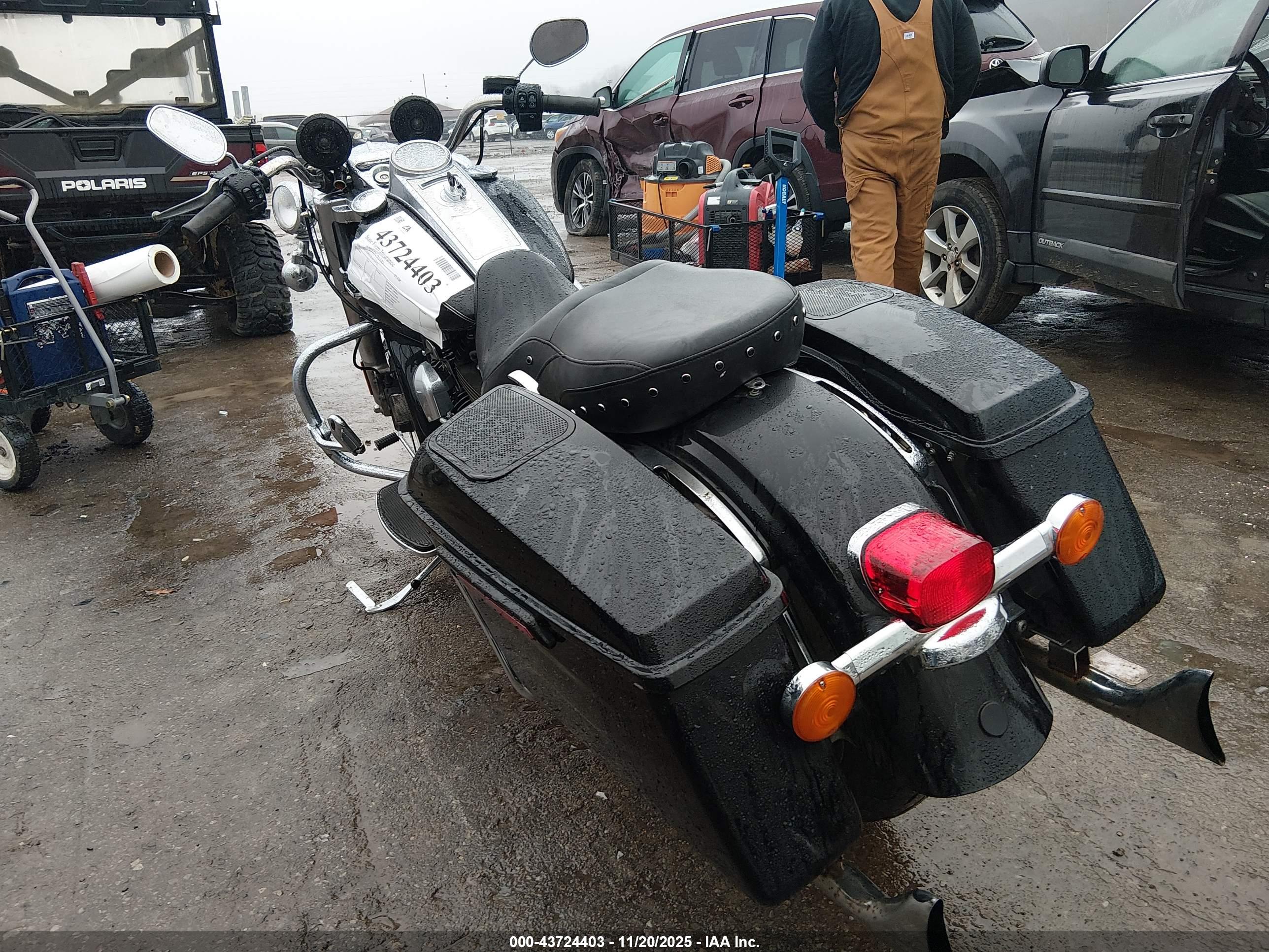 HARLEY-DAVIDSON FLHR image 3