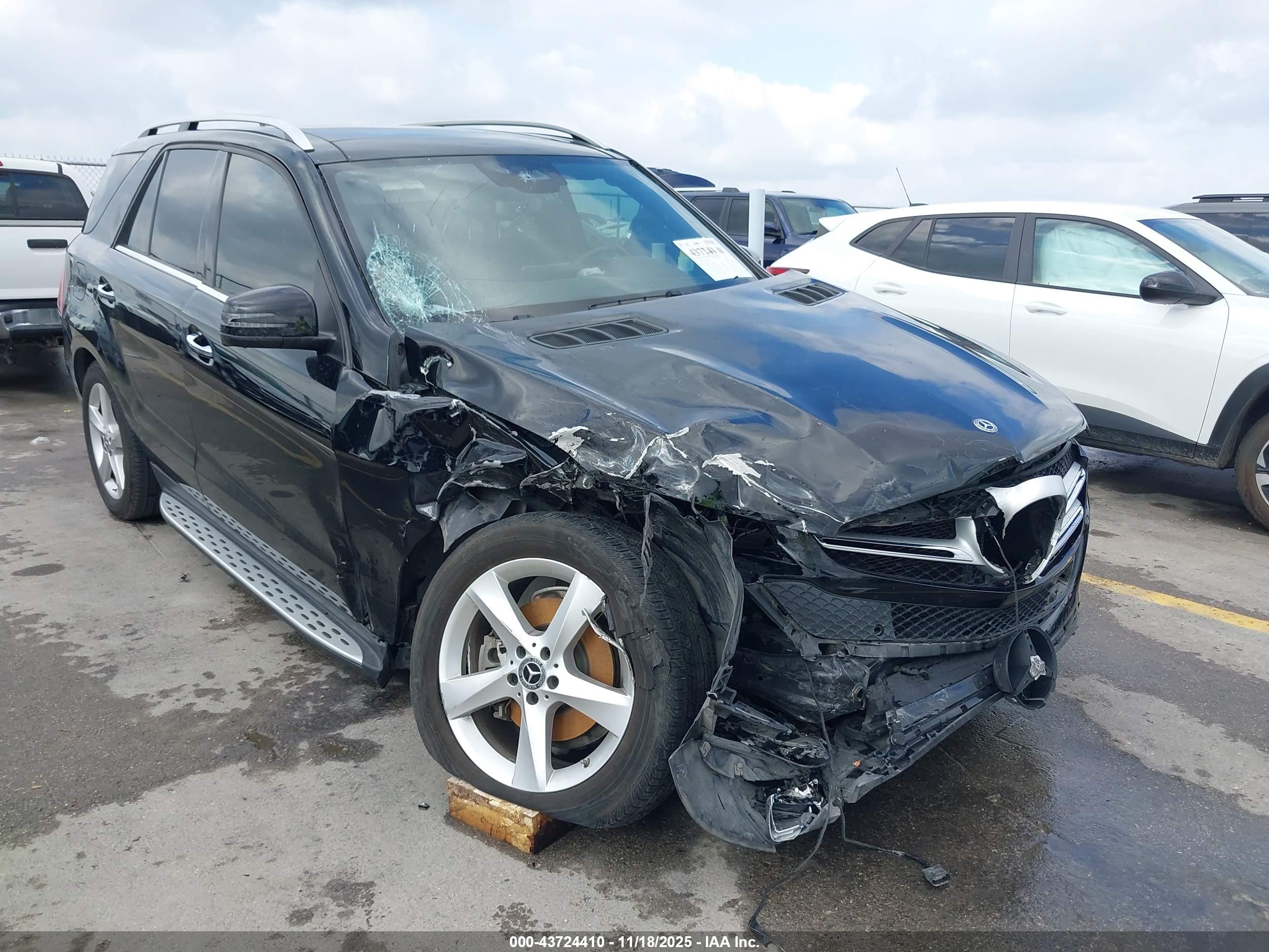 MERCEDES-BENZ GLE image 6