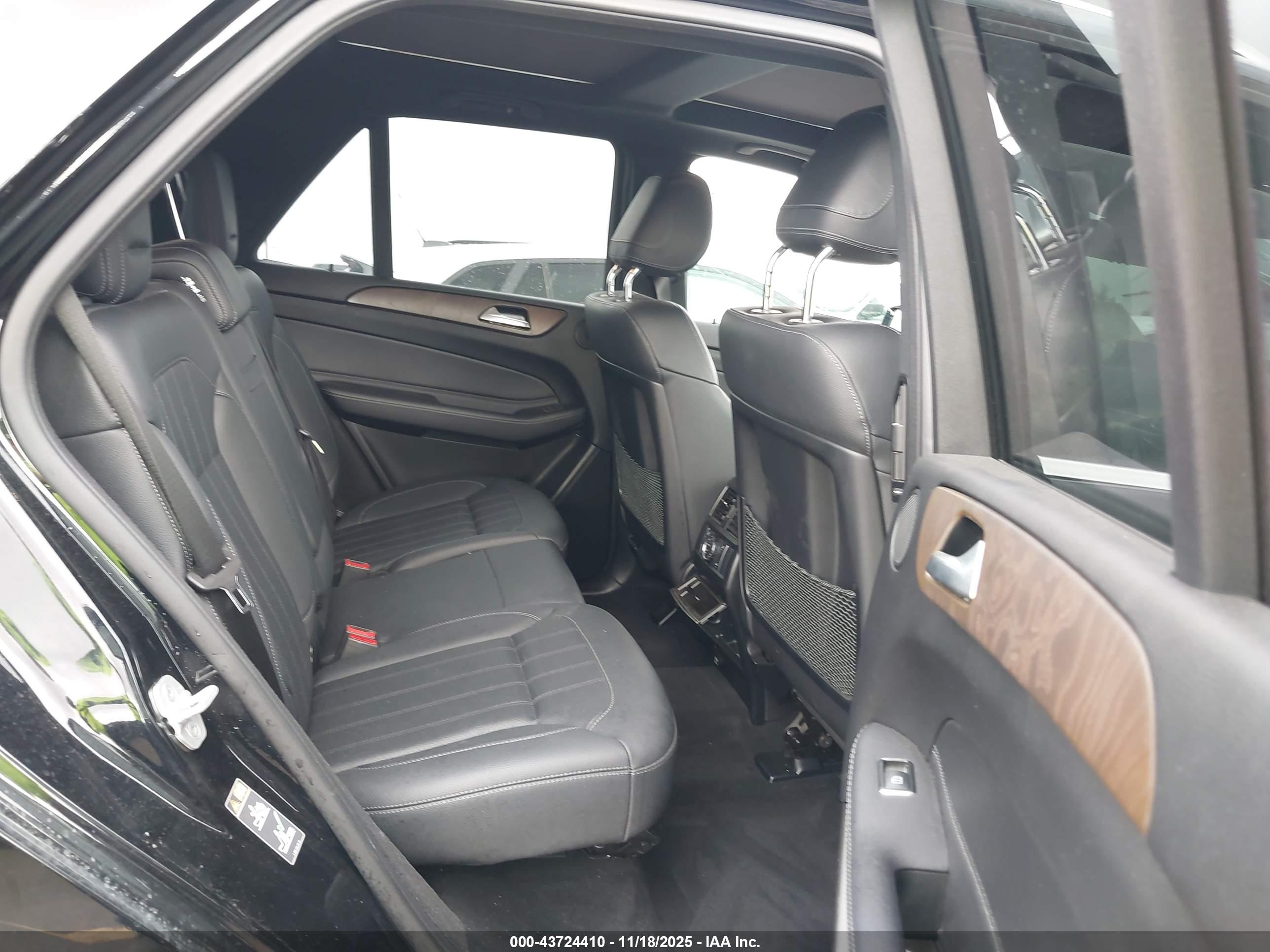 MERCEDES-BENZ GLE image 8