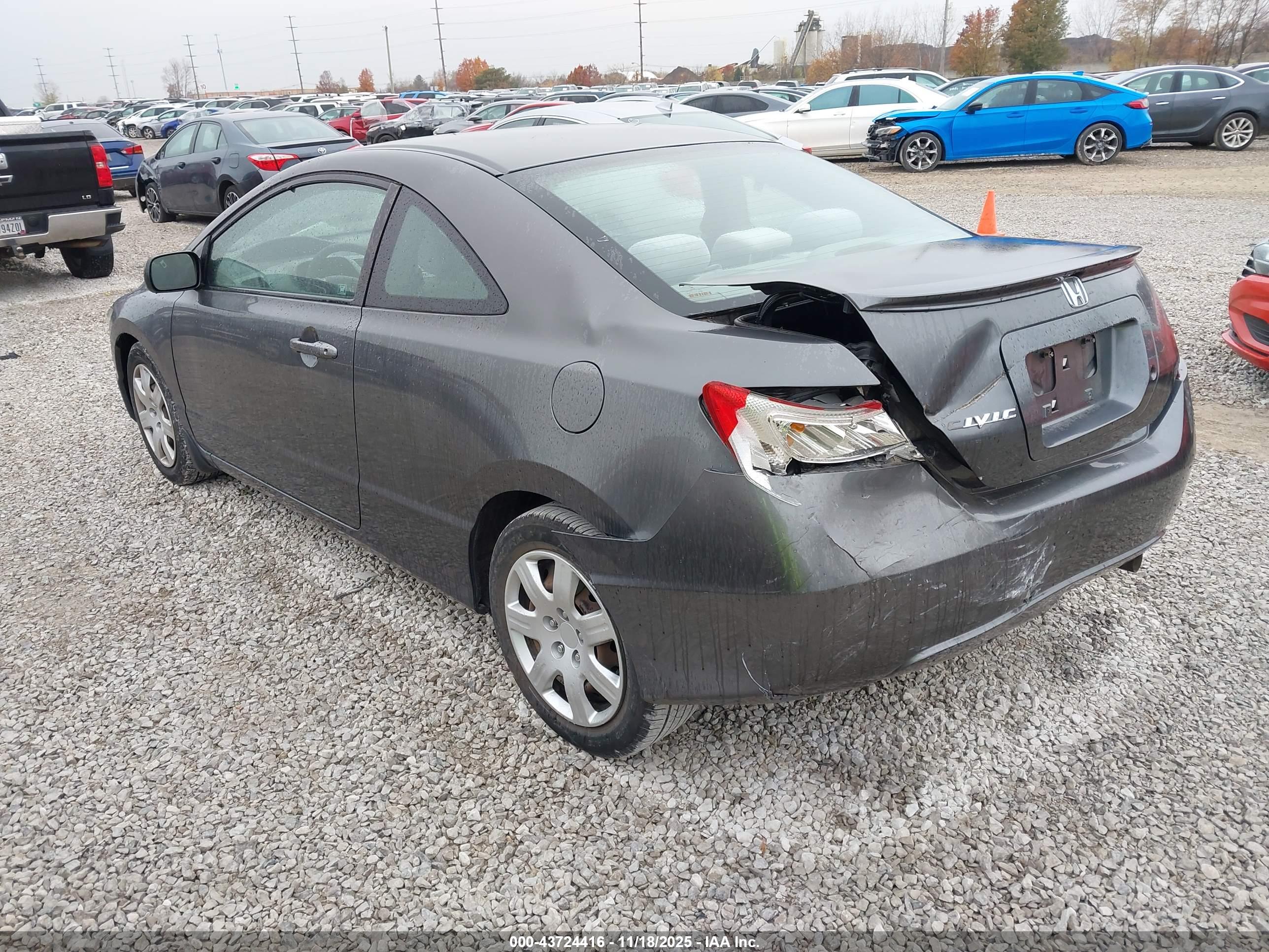 HONDA CIVIC image 3