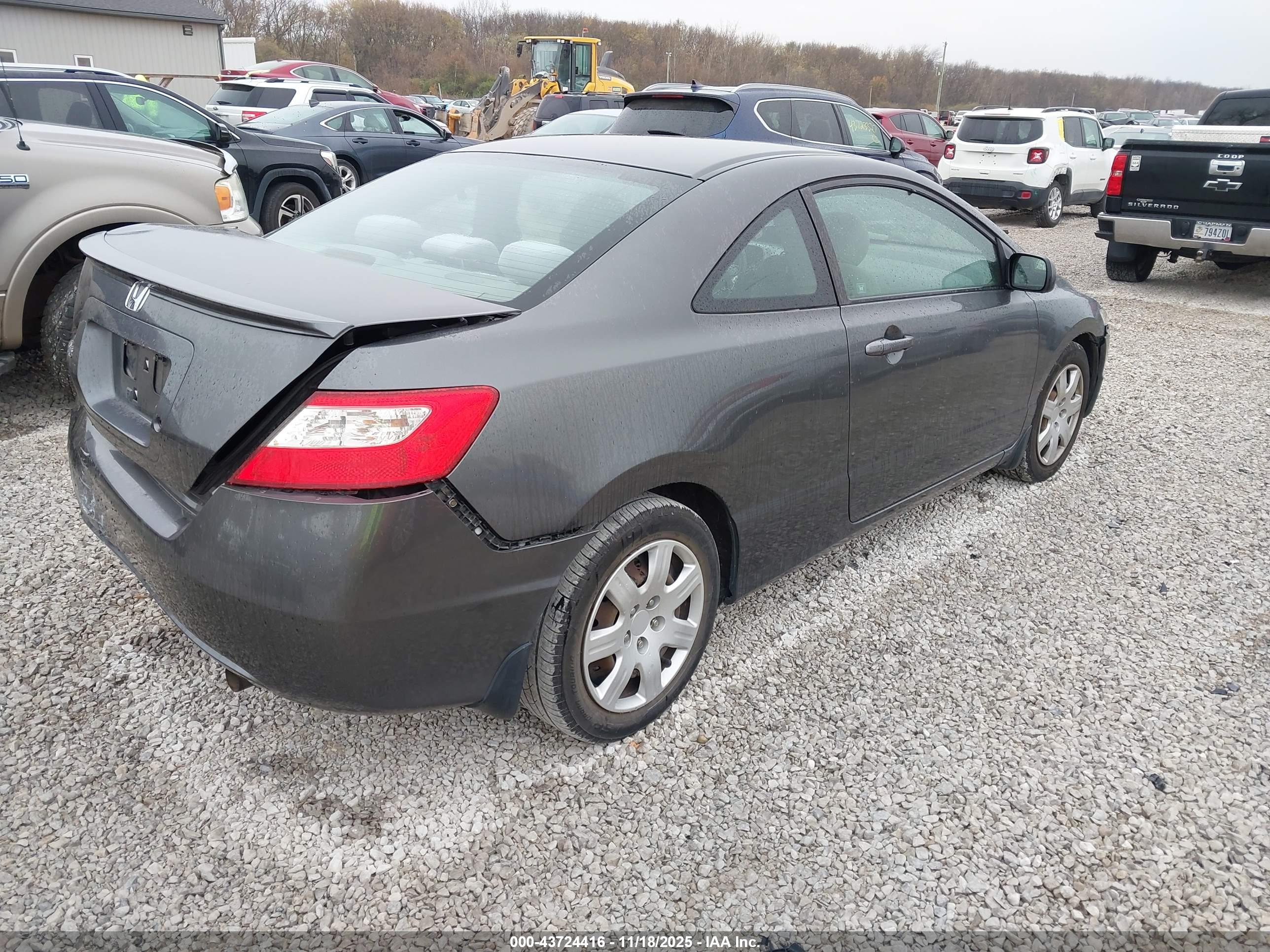 HONDA CIVIC image 4