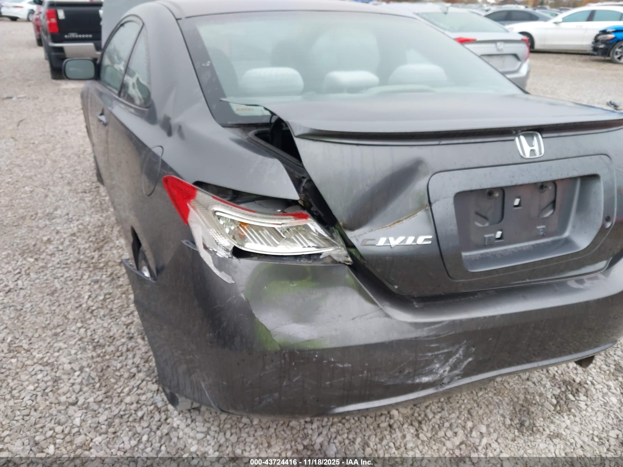 HONDA CIVIC image 6