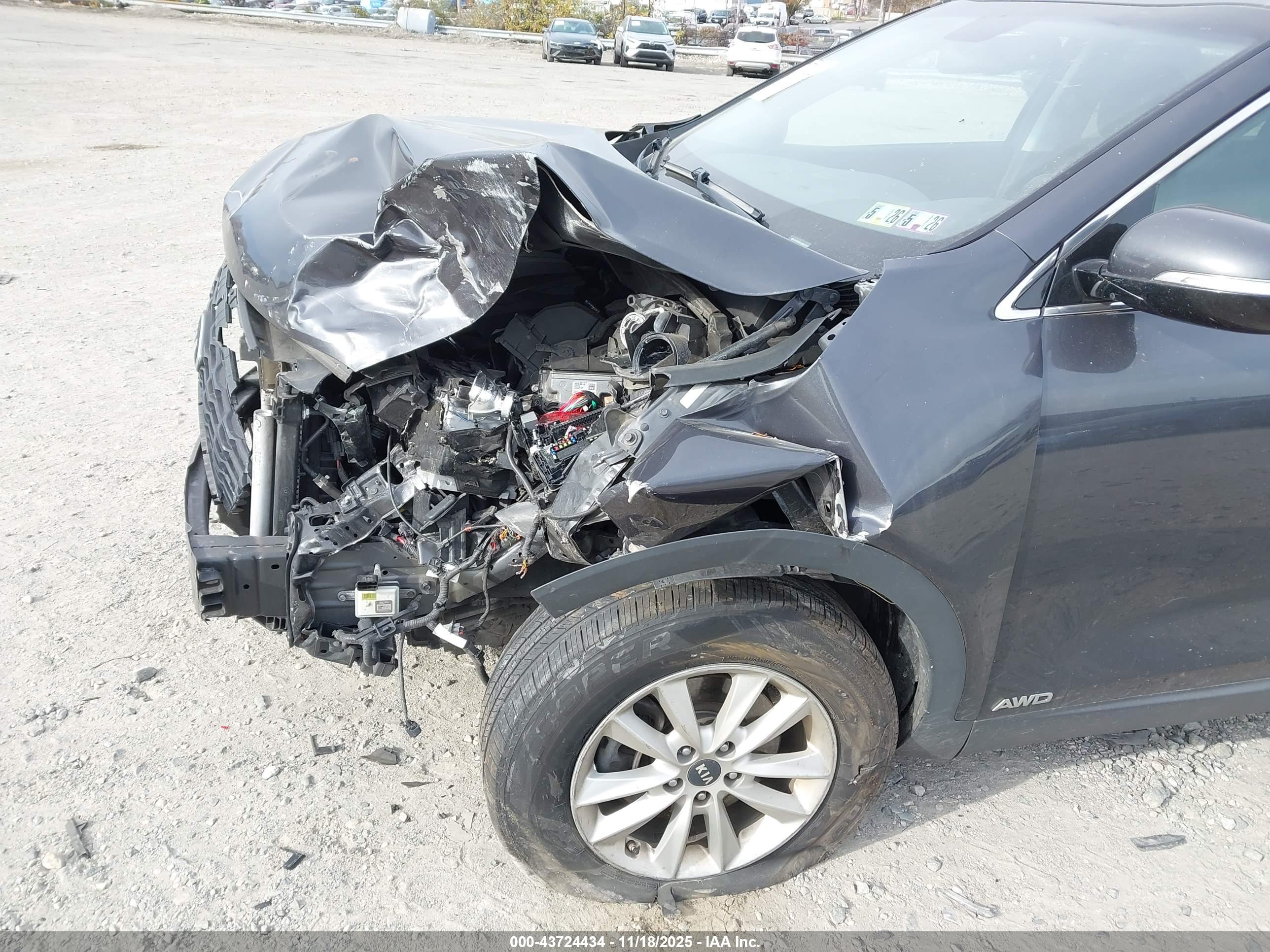 KIA SORENTO image 6