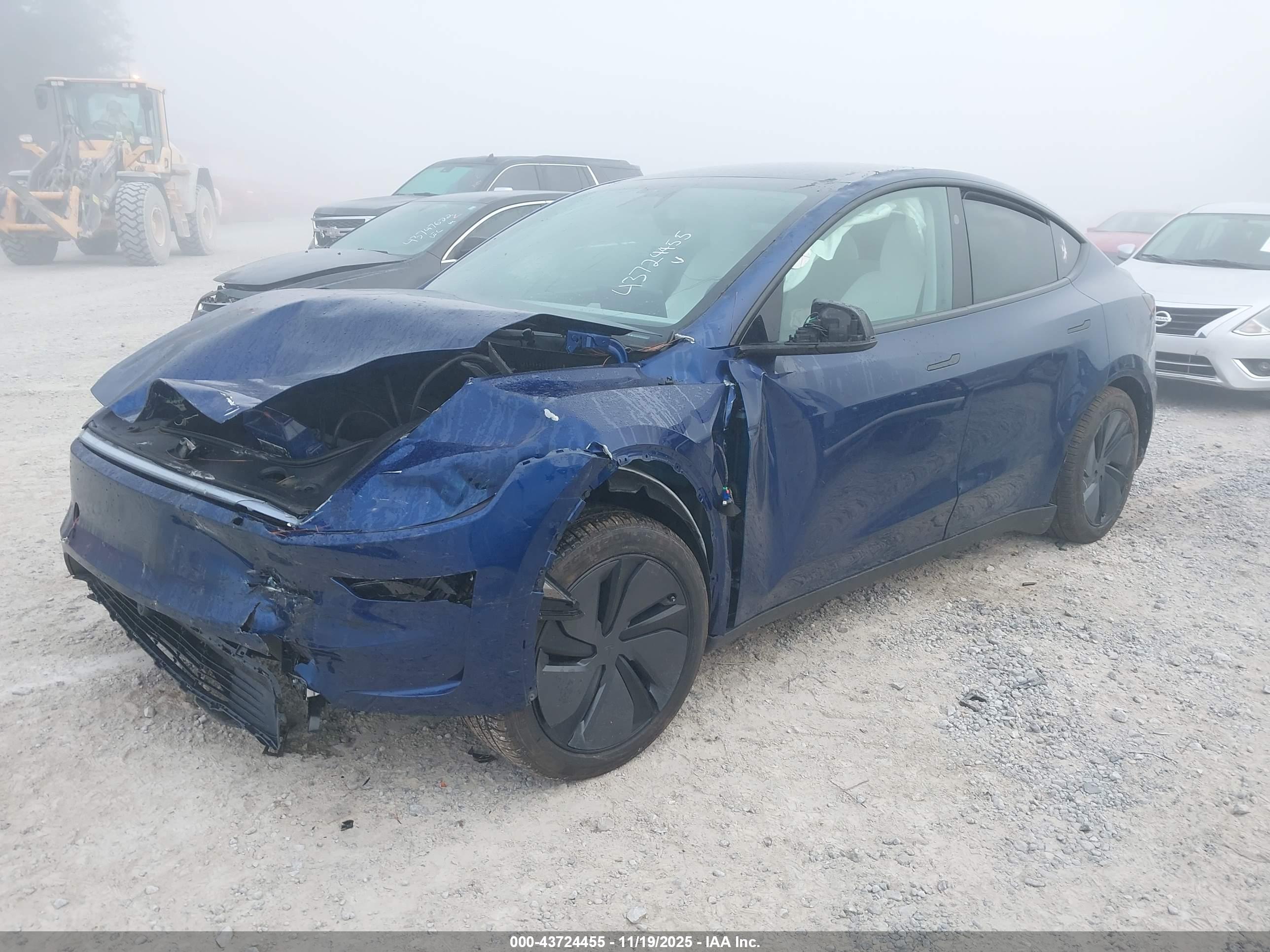 TESLA MODEL image 2