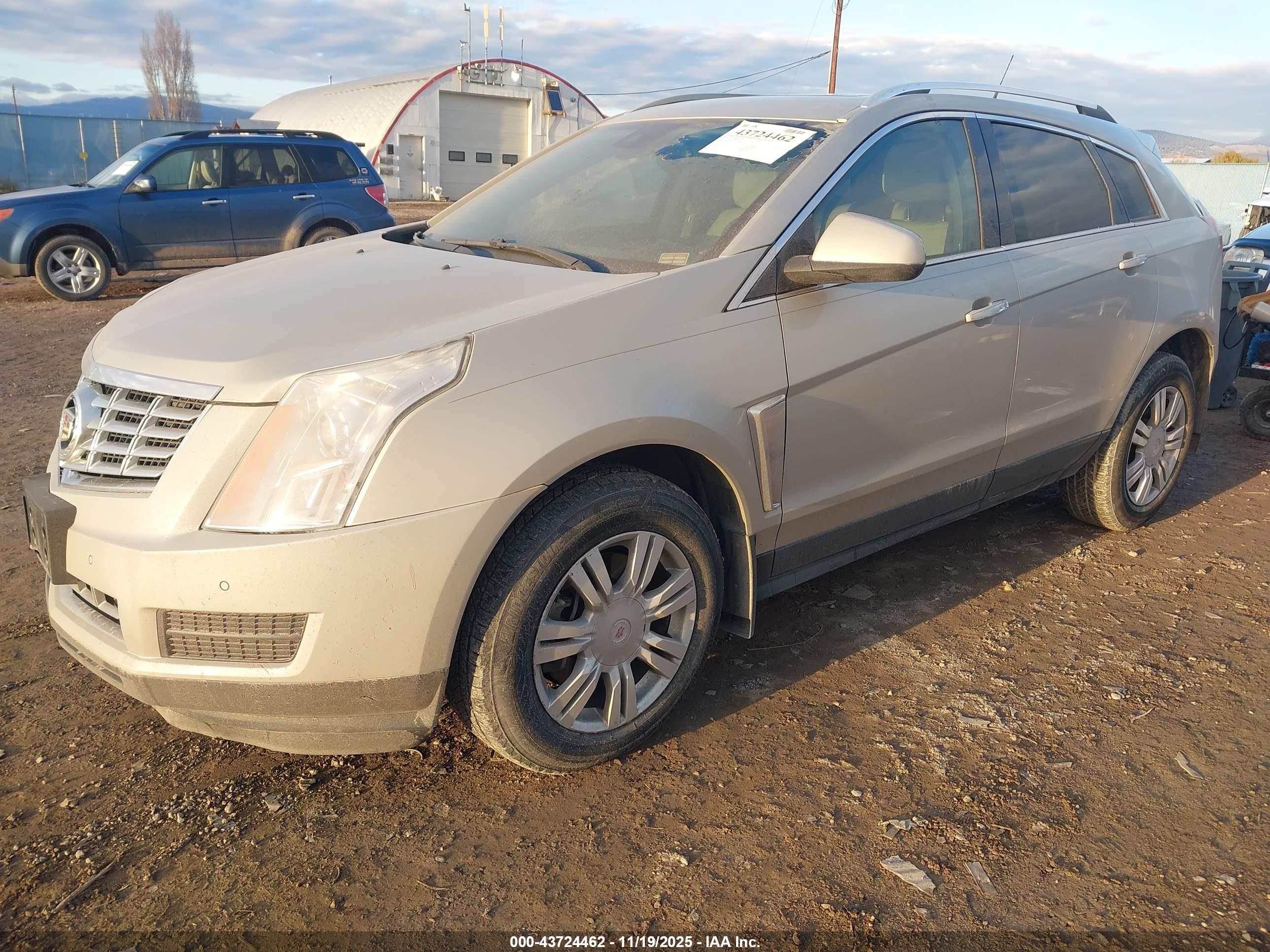 CADILLAC SRX image 2