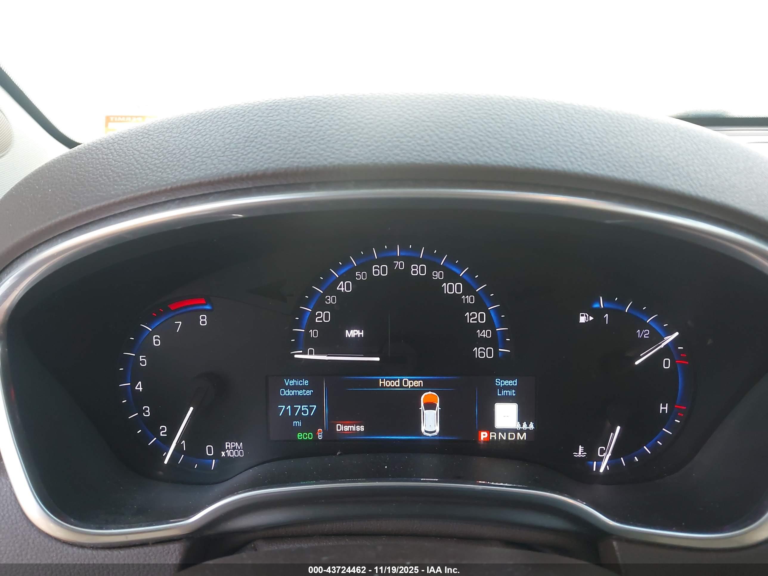 CADILLAC SRX image 7