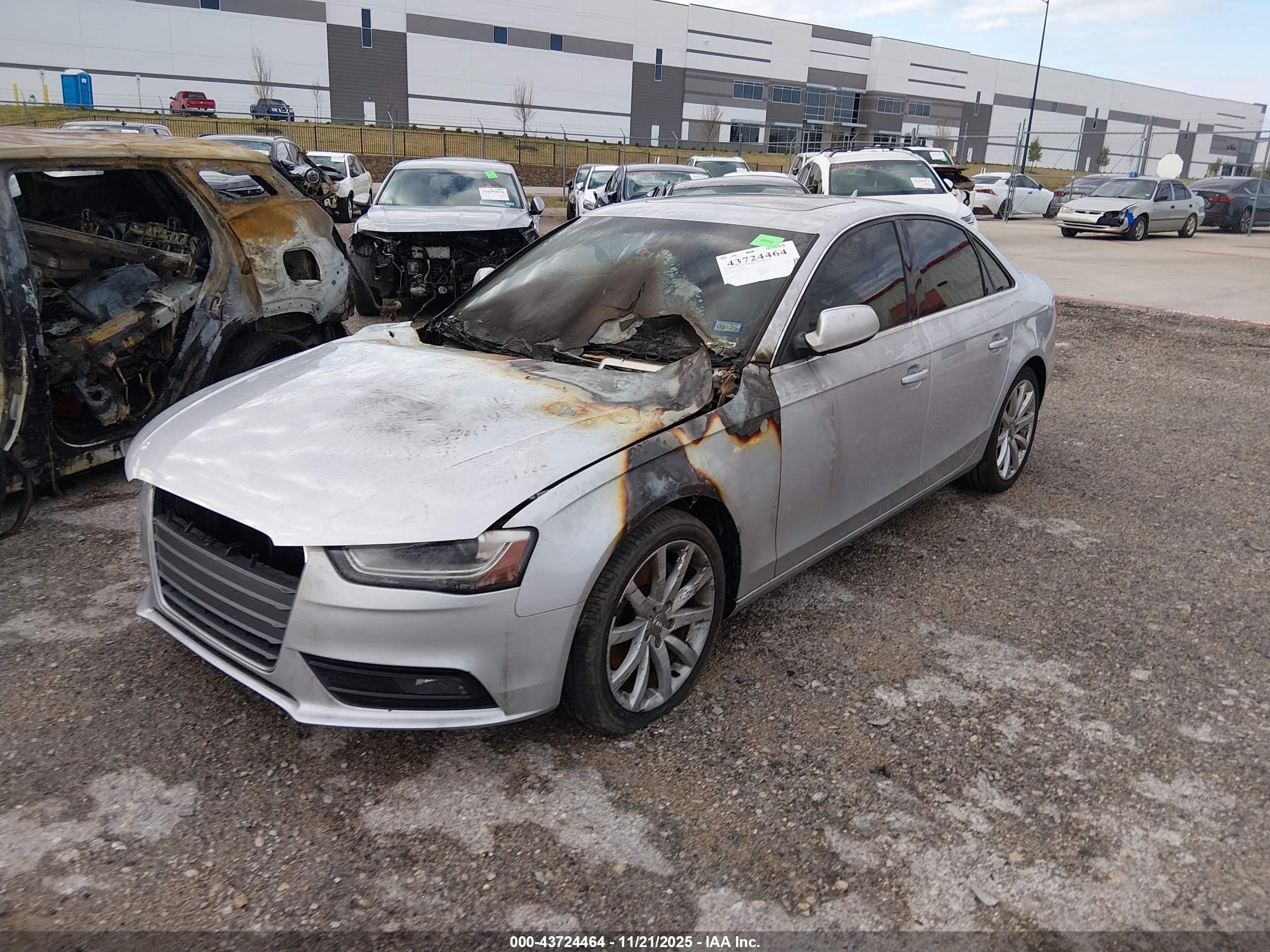 AUDI A4 image 2