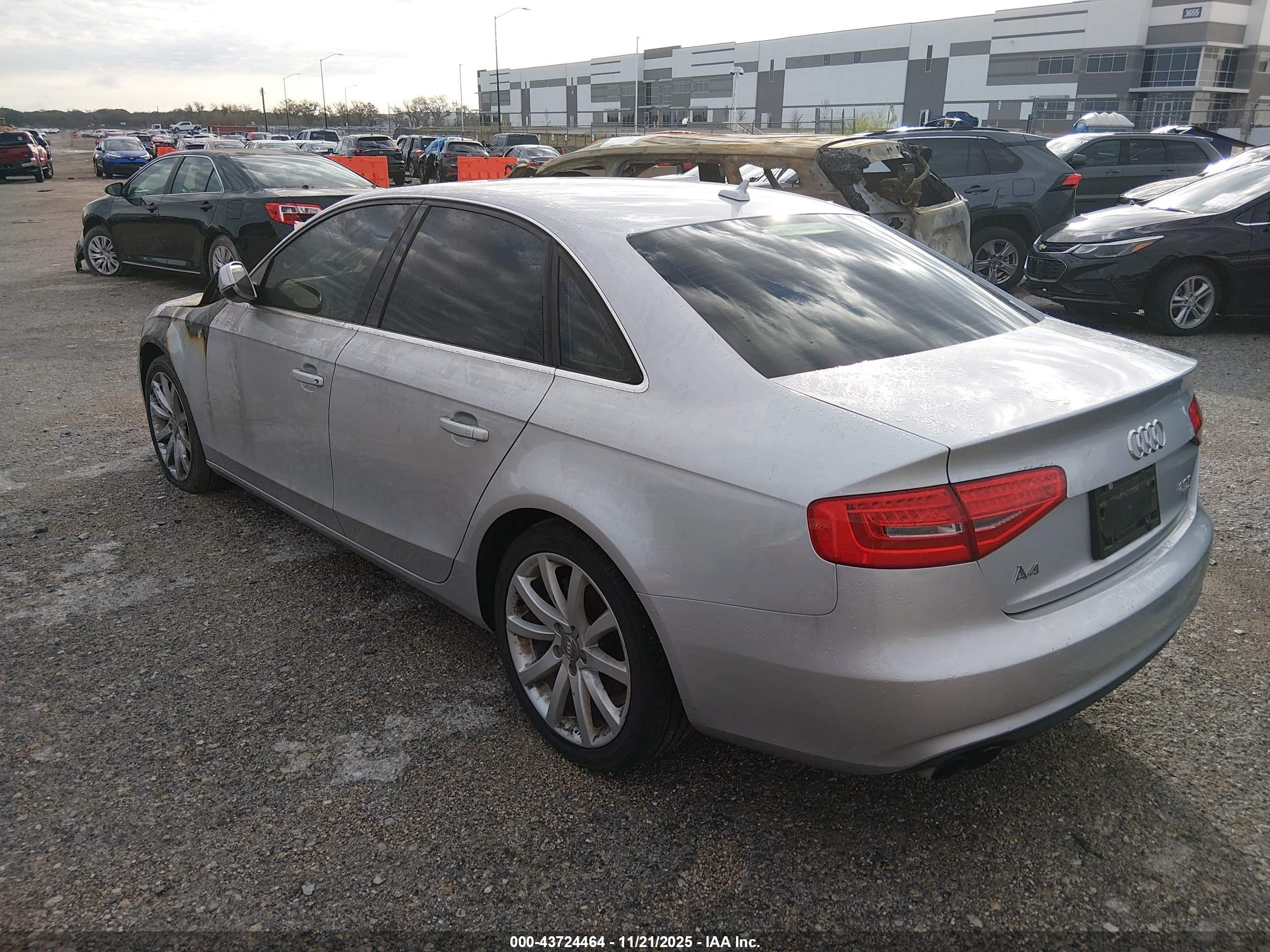 AUDI A4 image 3