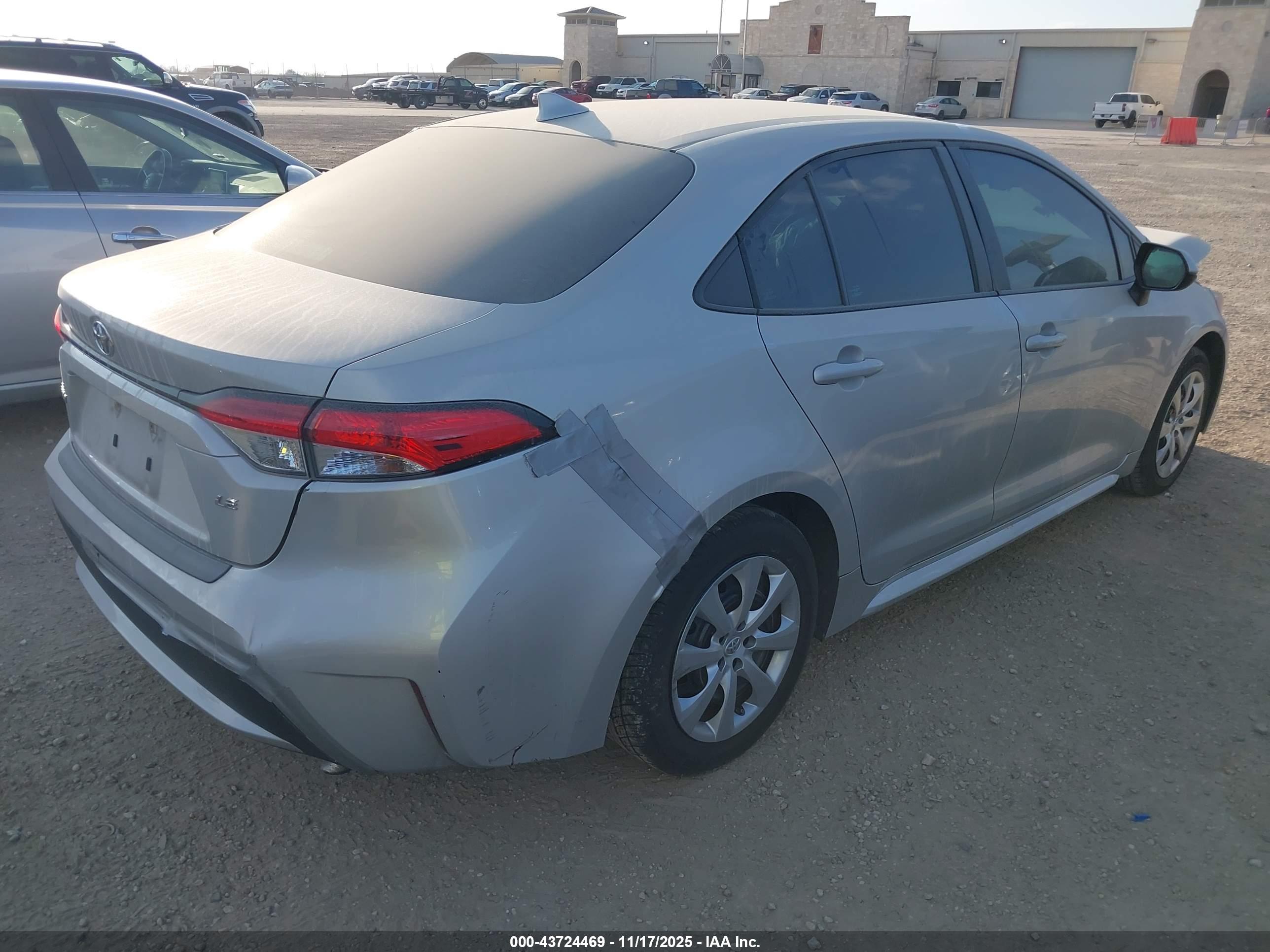 TOYOTA COROLLA image 4