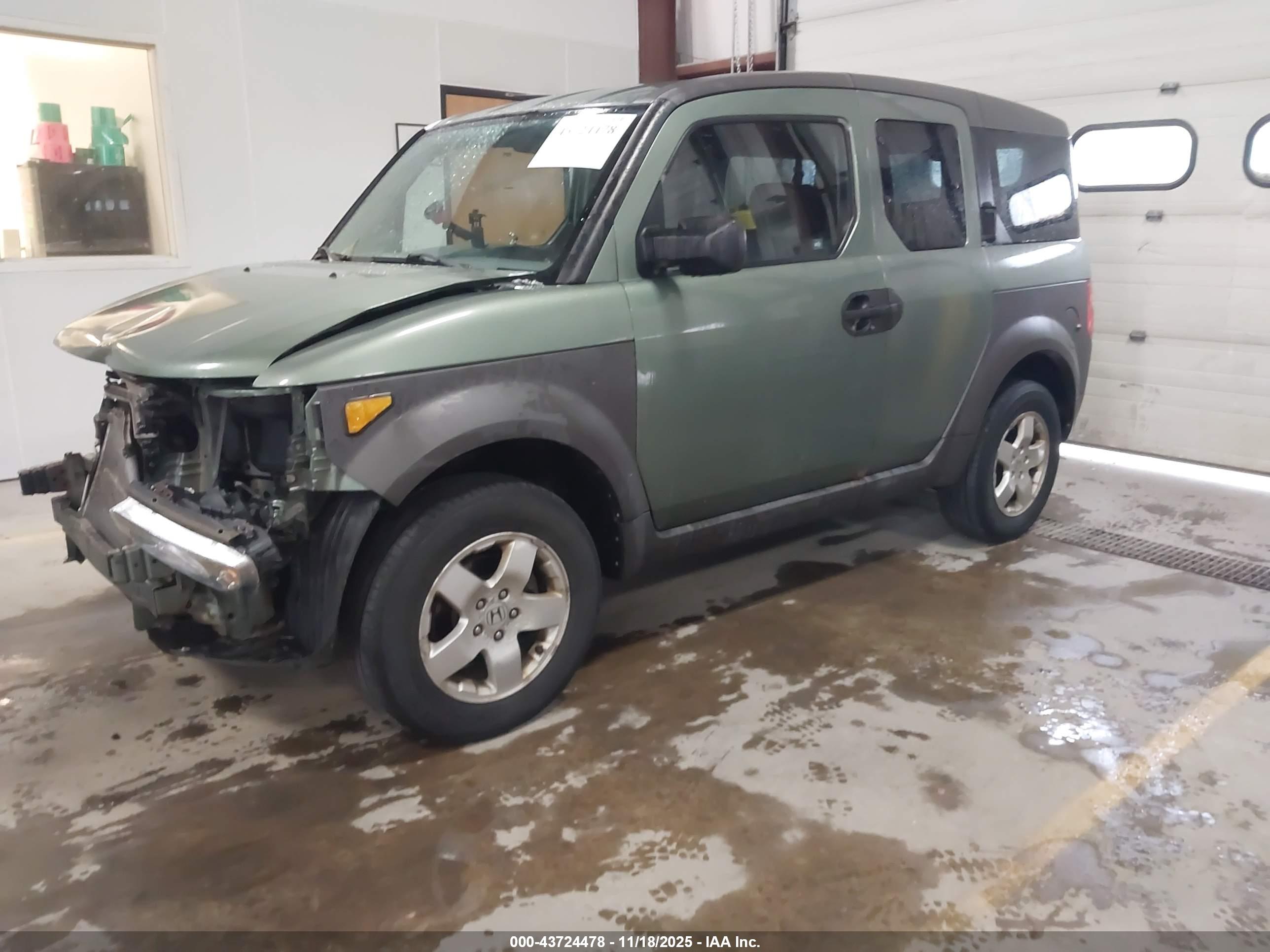 HONDA ELEMENT image 2