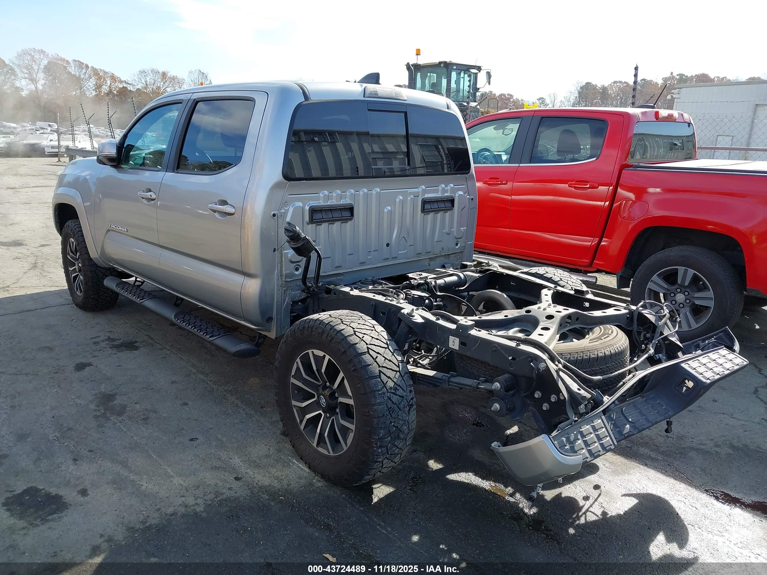TOYOTA TACOMA image 3