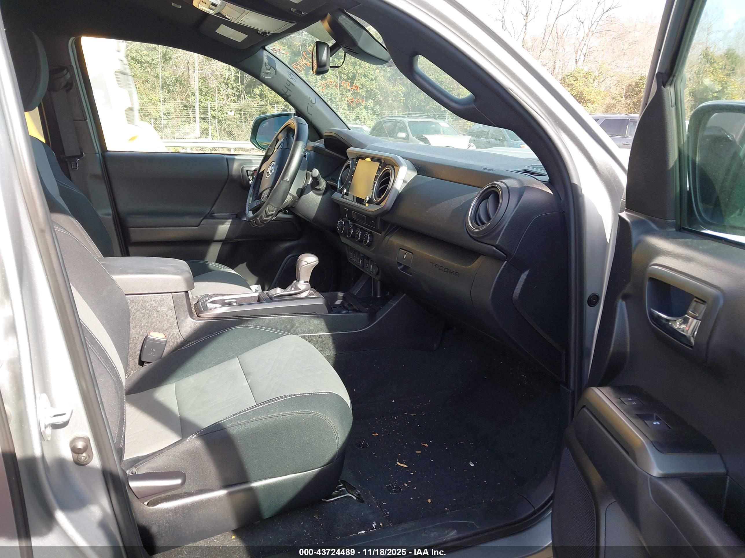 TOYOTA TACOMA image 5