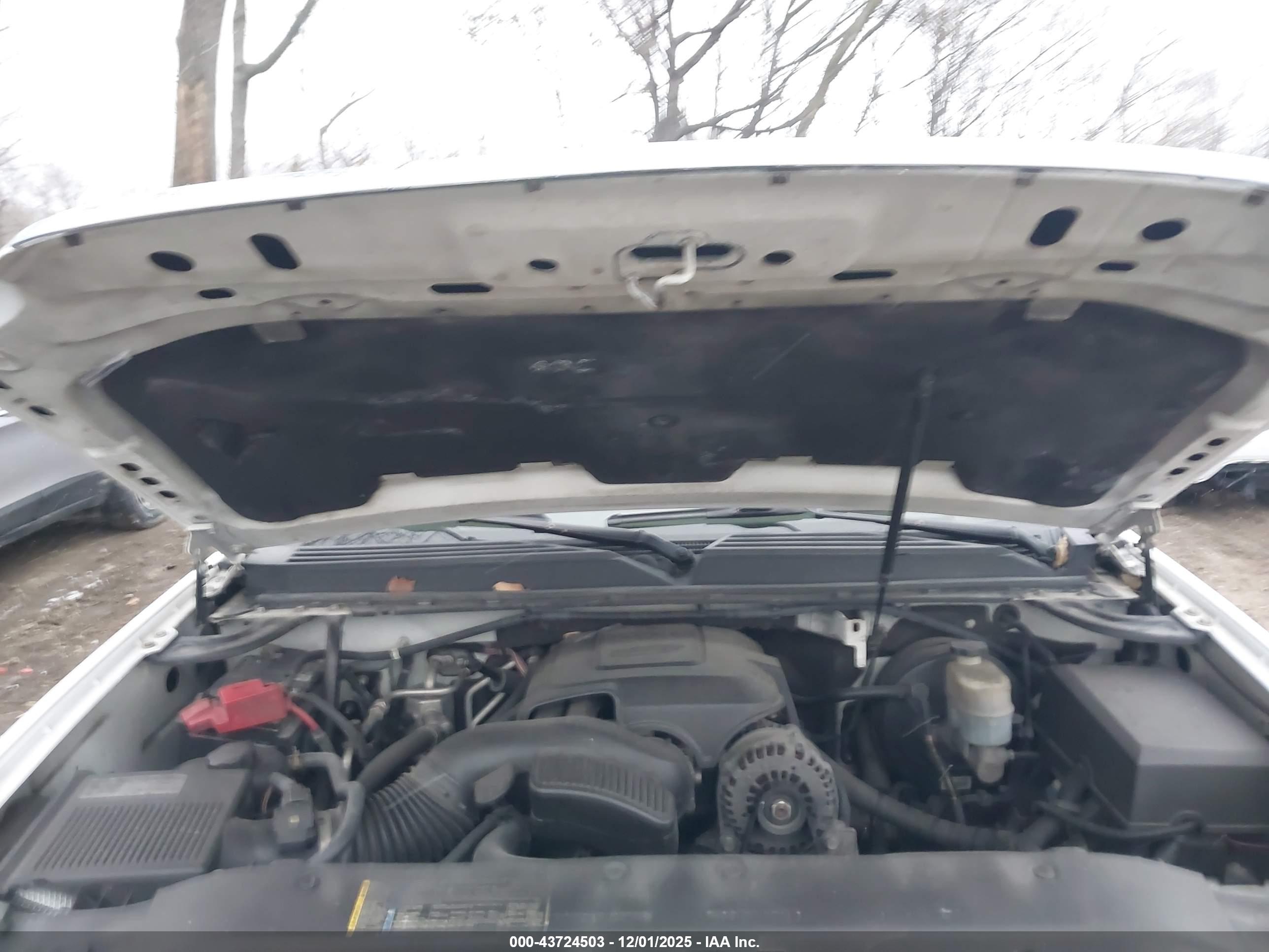 GMC YUKON image 10