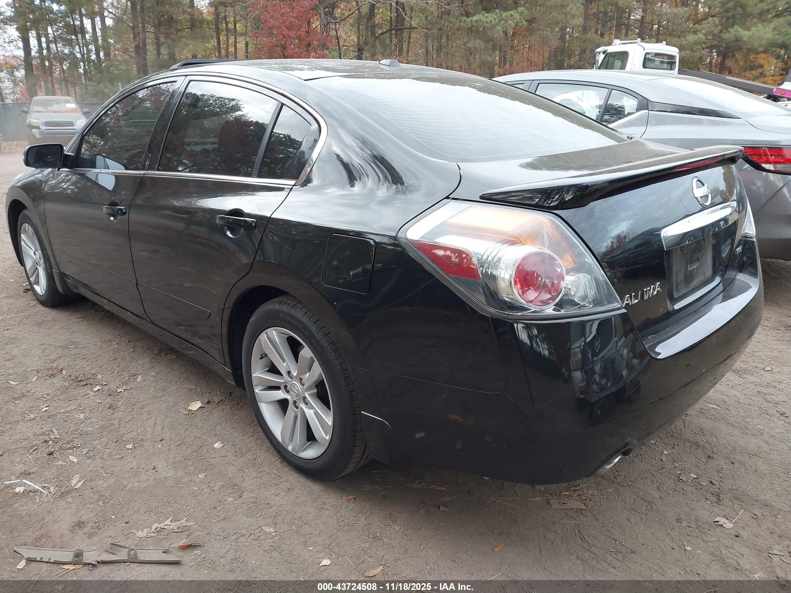 NISSAN ALTIMA image 3