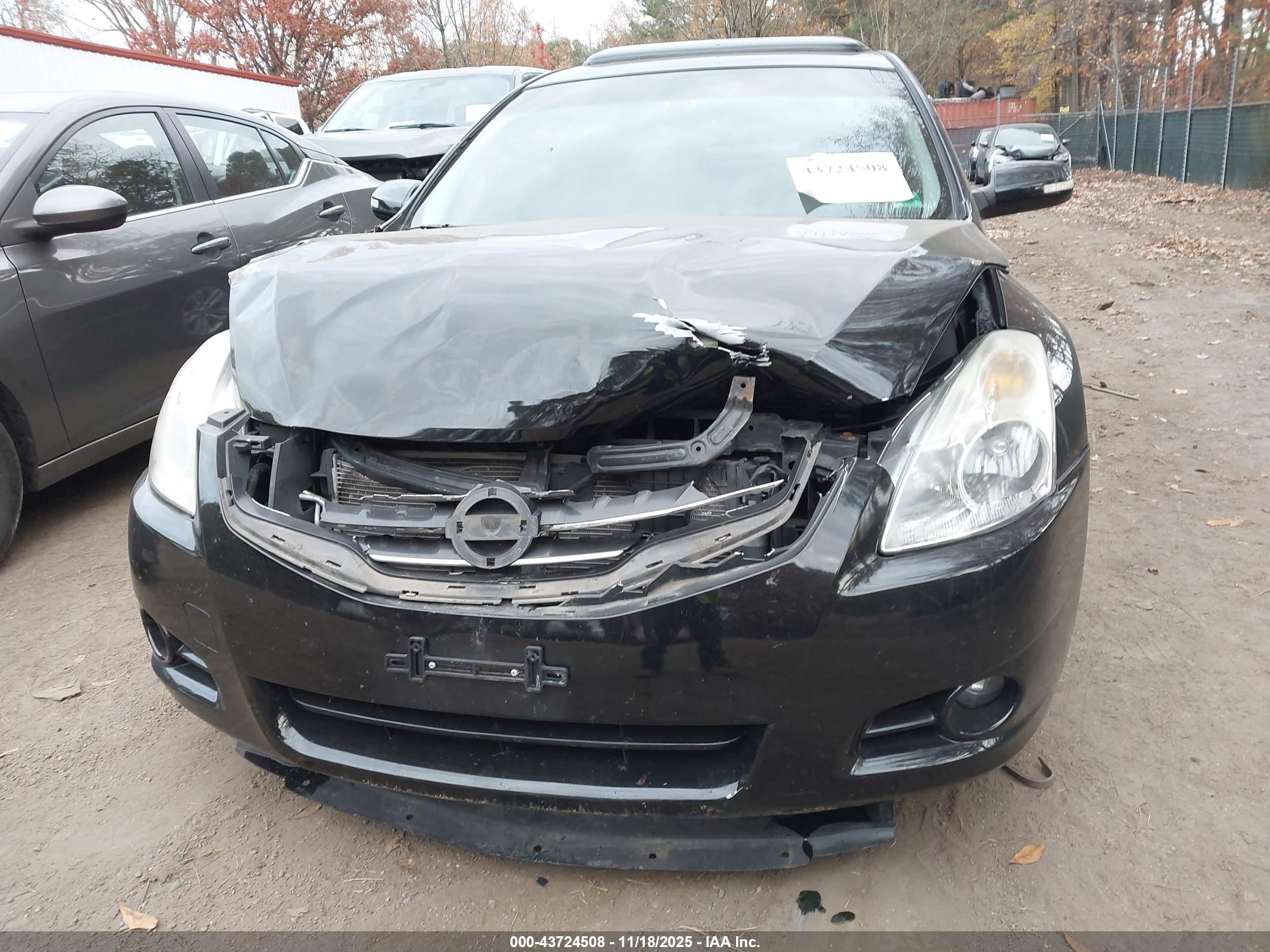 NISSAN ALTIMA image 6