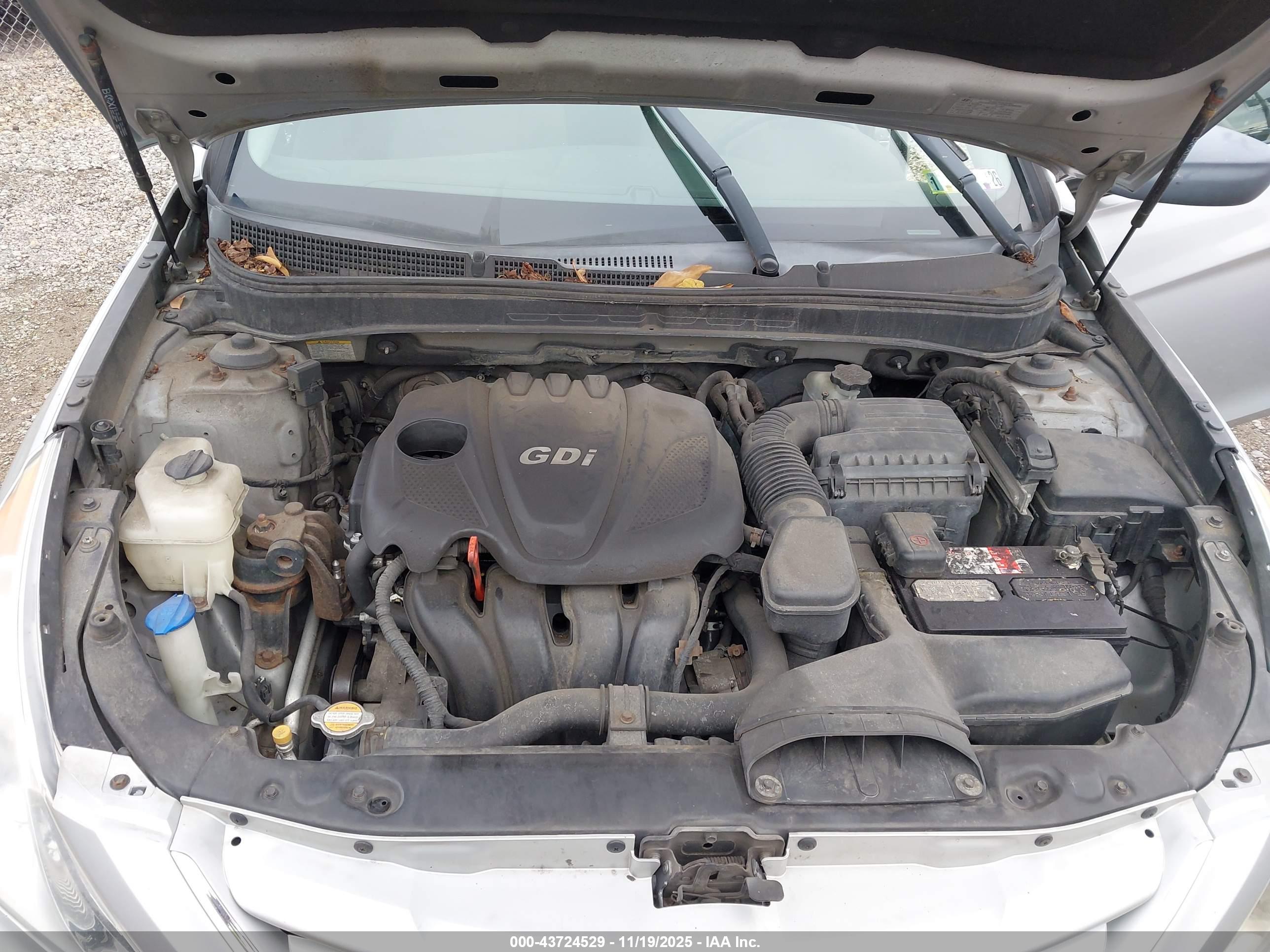 HYUNDAI SONATA image 10