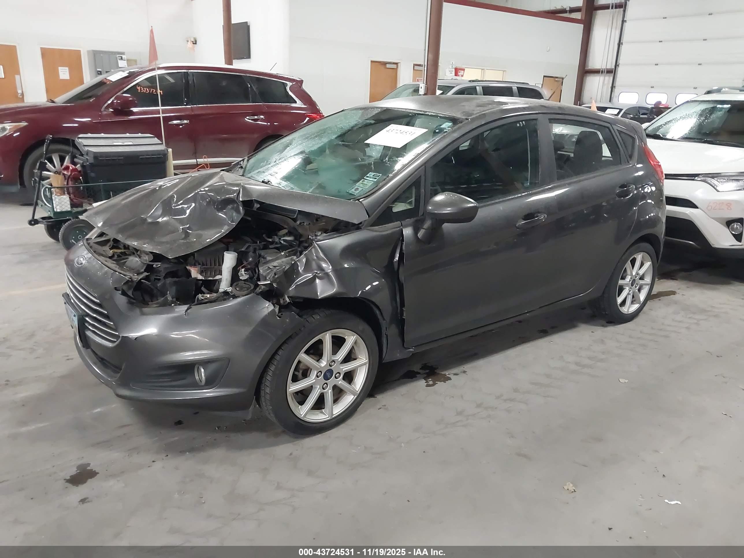 FORD FIESTA image 2