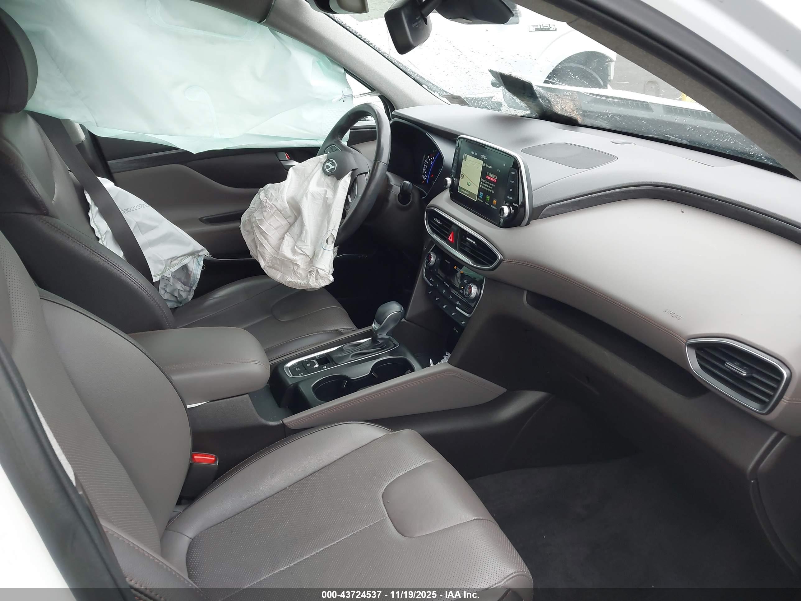 HYUNDAI SANTA image 5