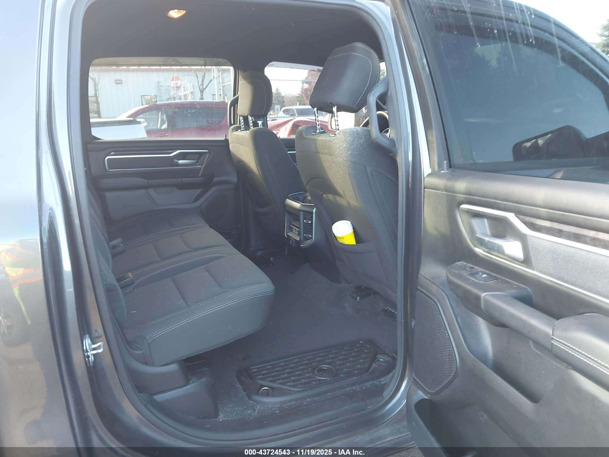 RAM 1500 image 8