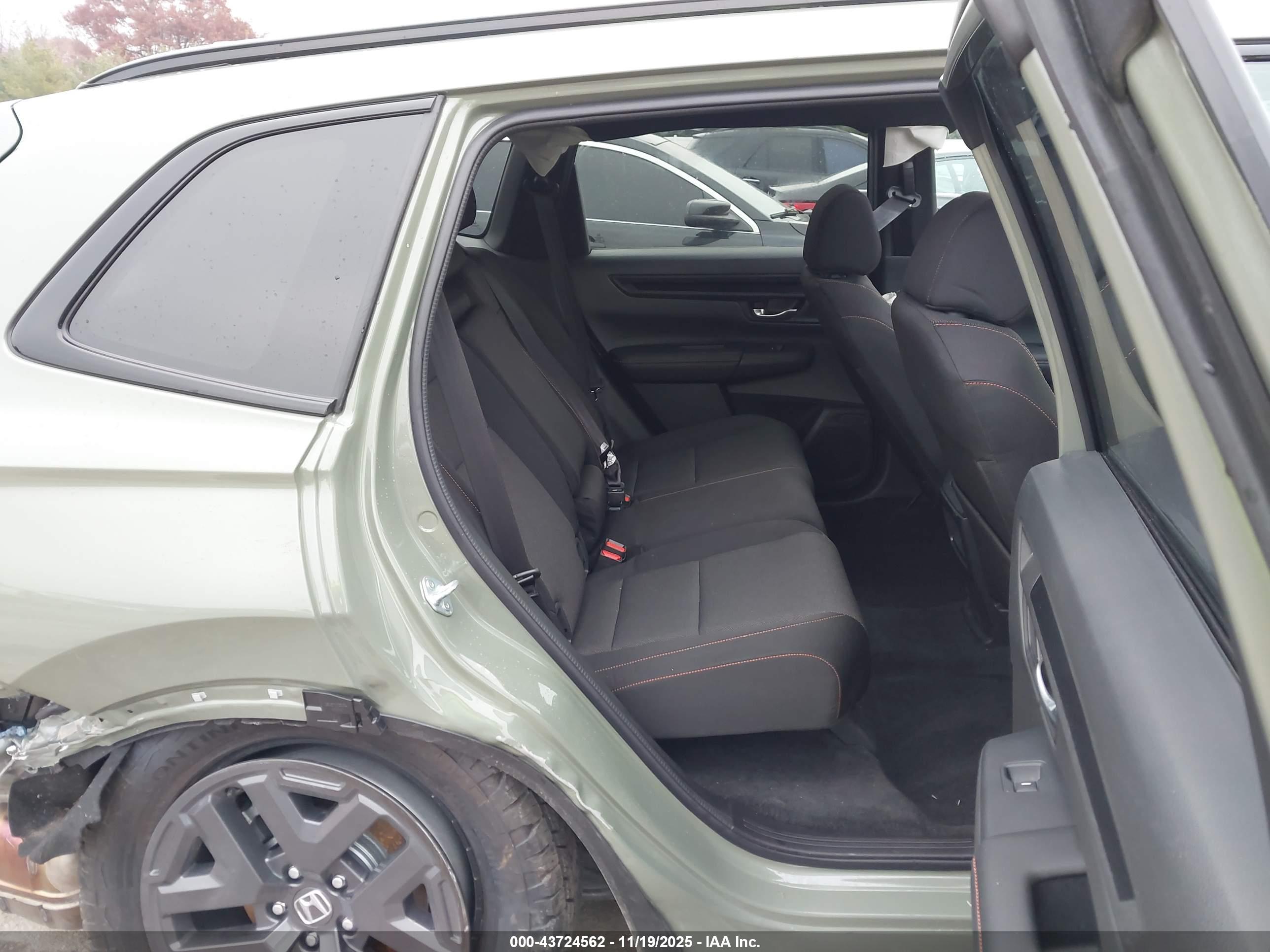 HONDA CR-V image 8