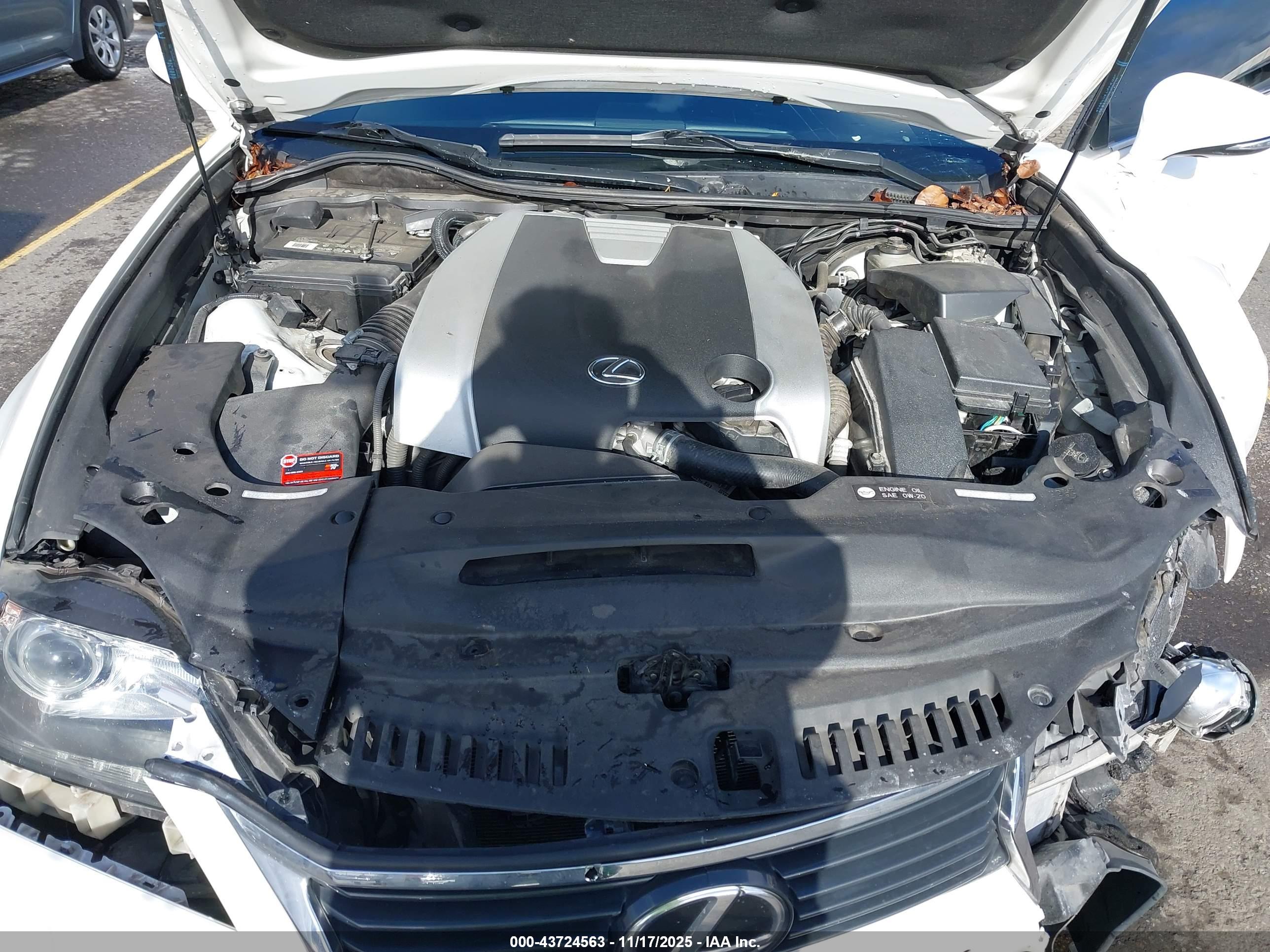 LEXUS GS image 10