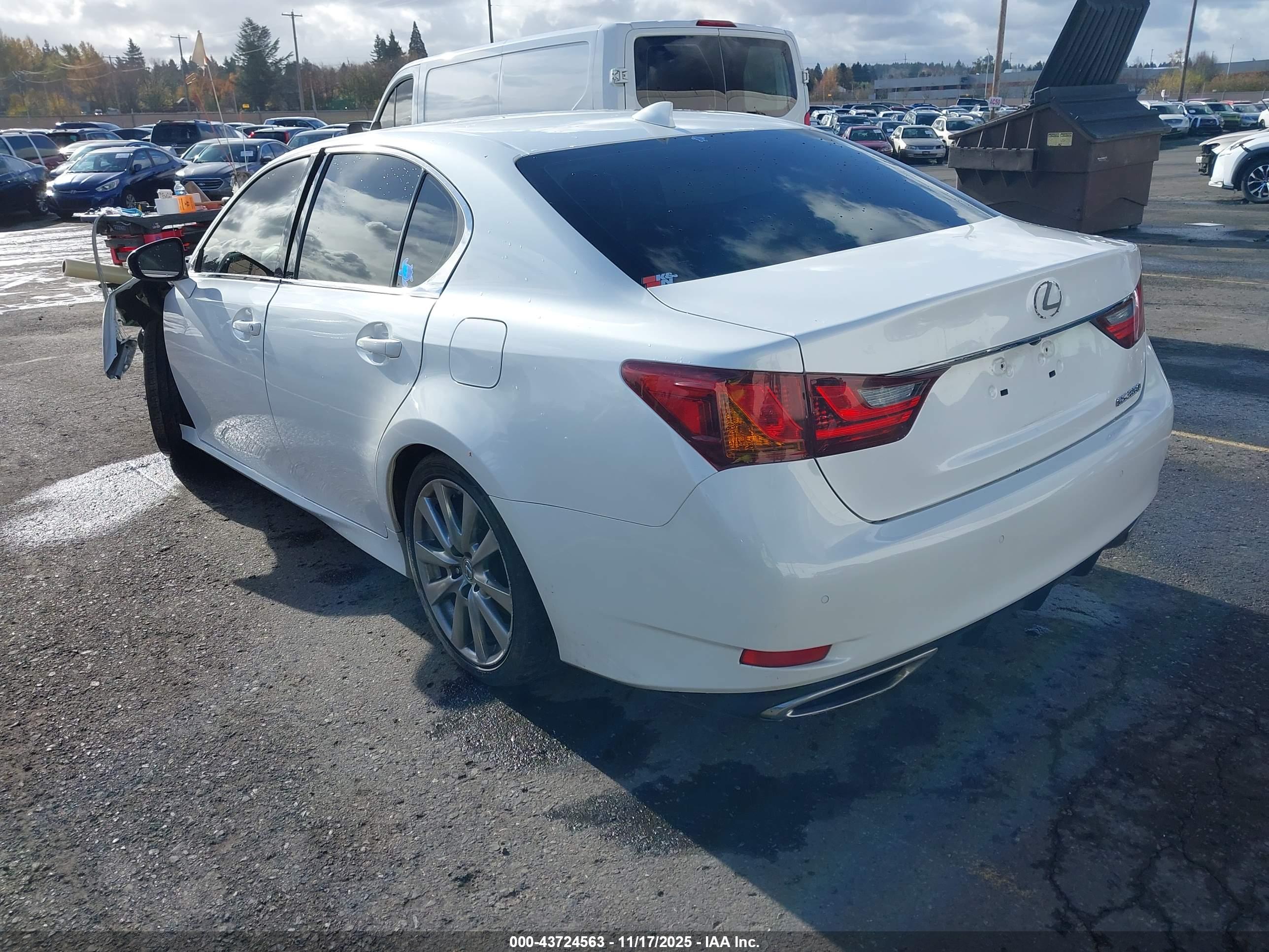 LEXUS GS image 3