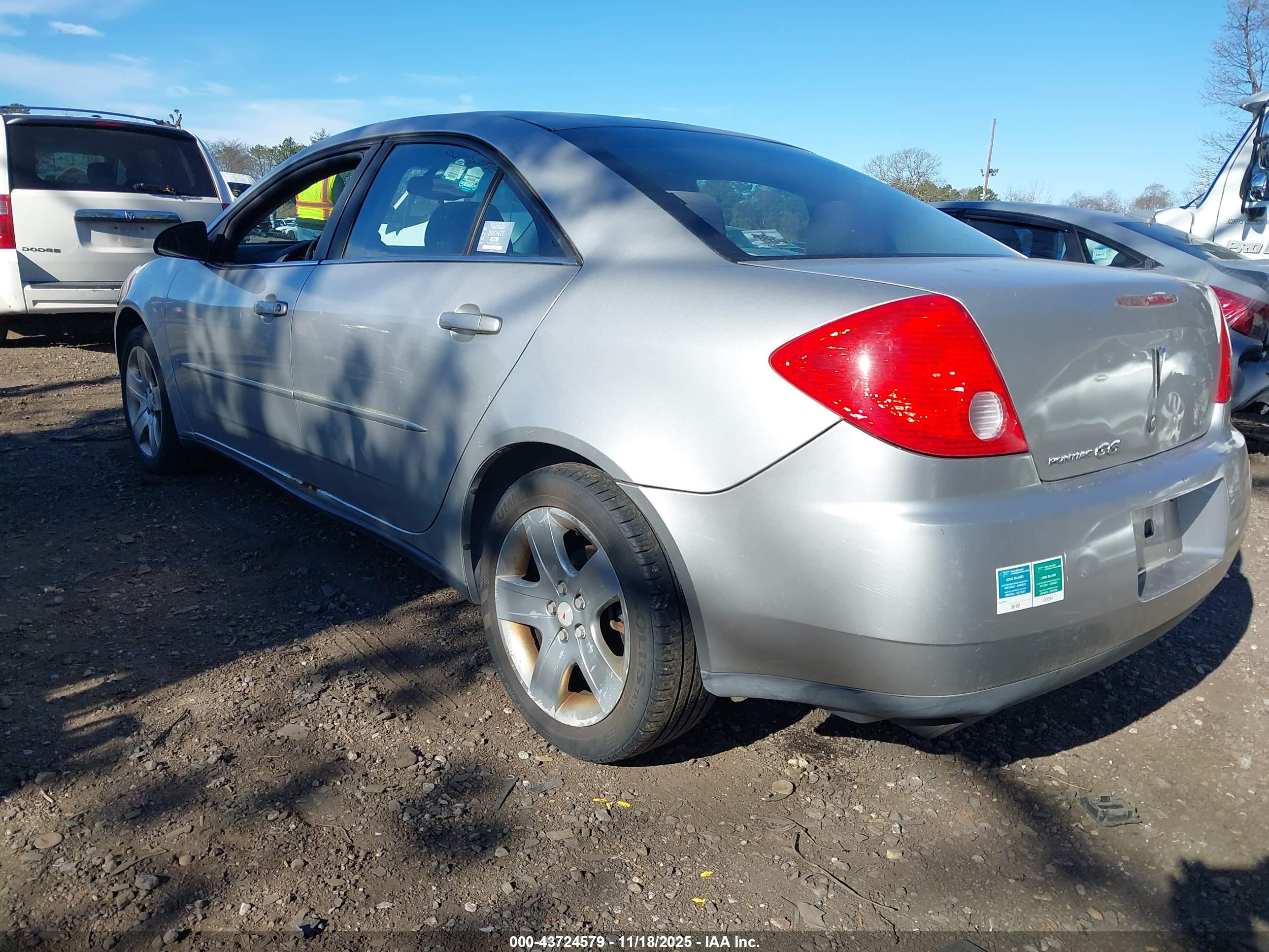 PONTIAC G6 image 3