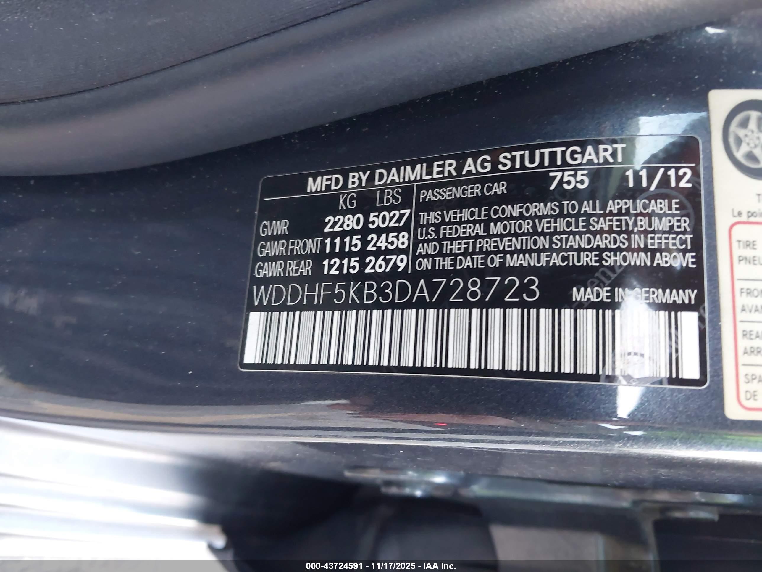 MERCEDES-BENZ E image 9
