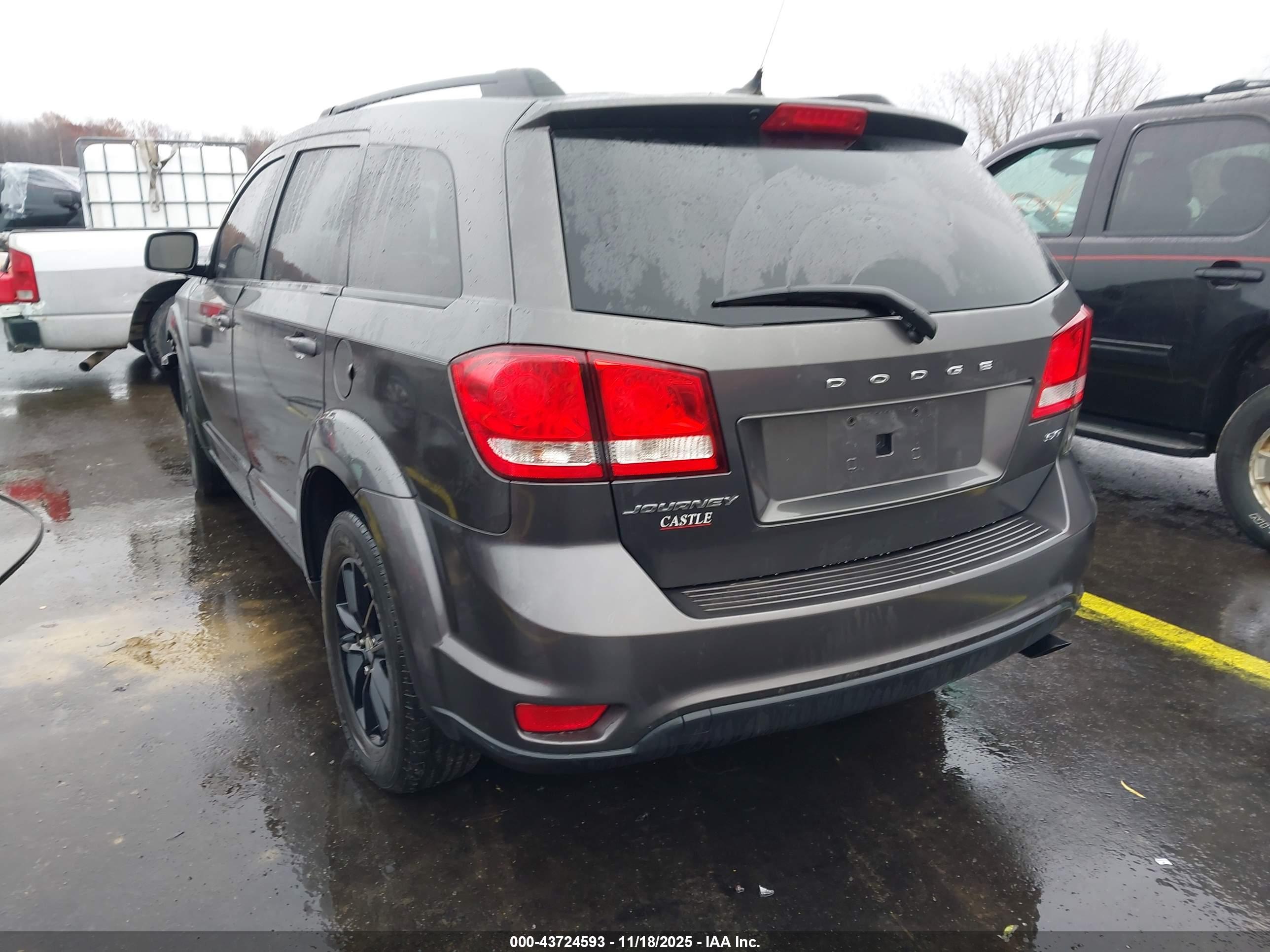 DODGE JOURNEY image 3