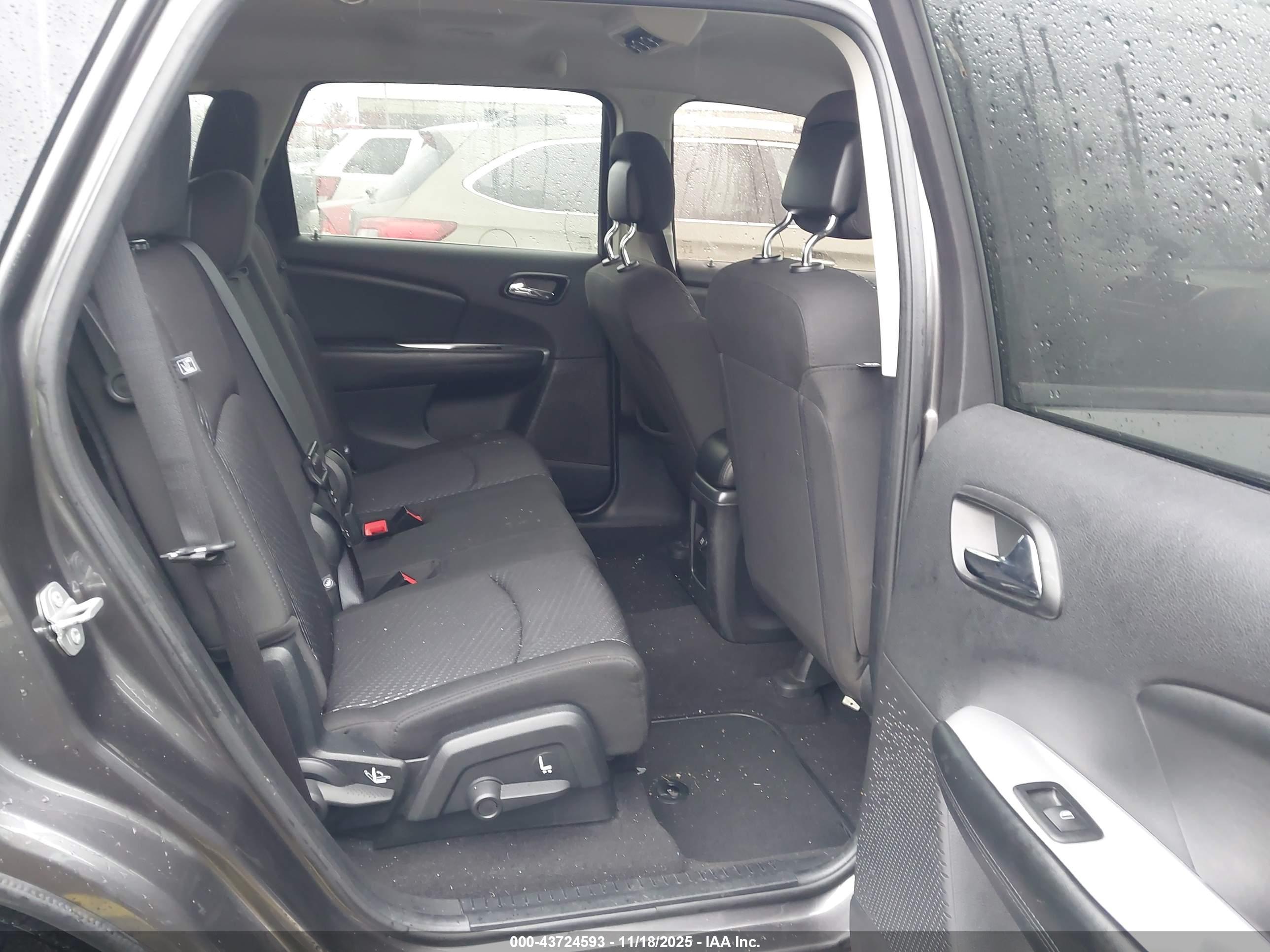 DODGE JOURNEY image 8