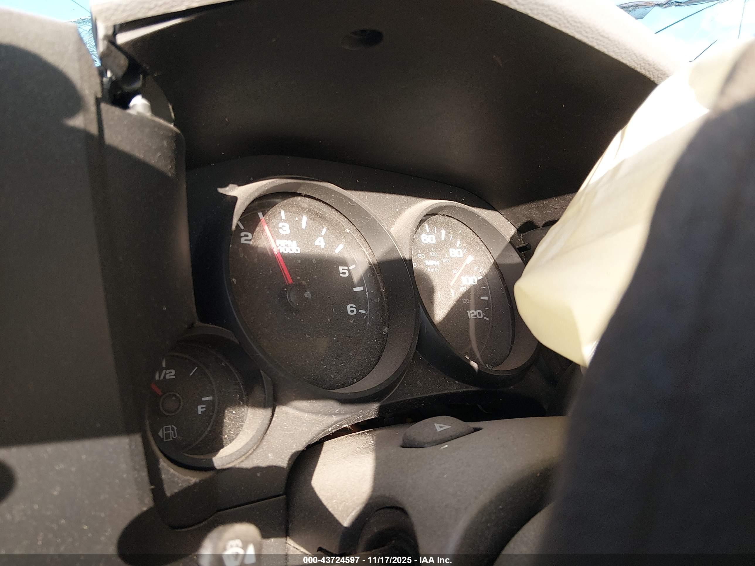 GMC SIERRA image 7
