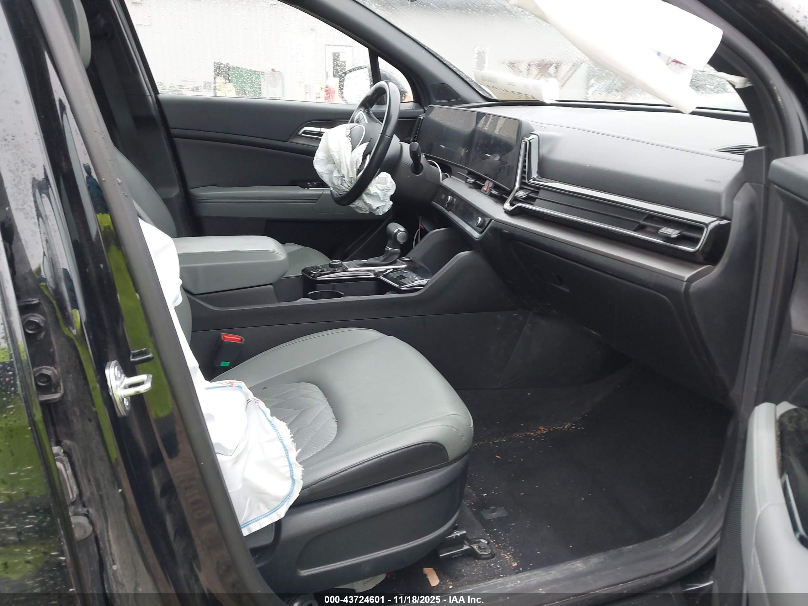 KIA SPORTAGE image 5
