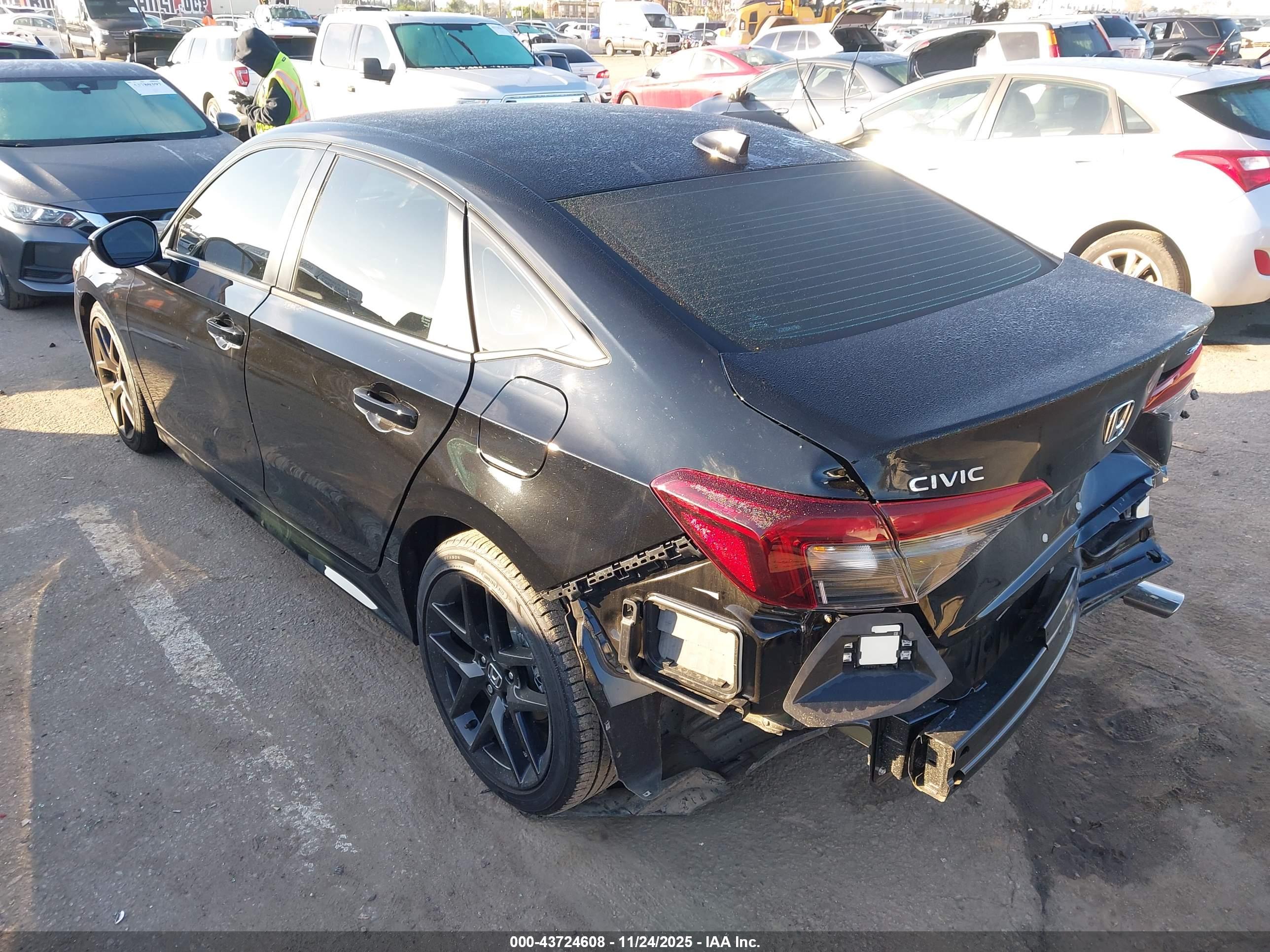 HONDA CIVIC image 3