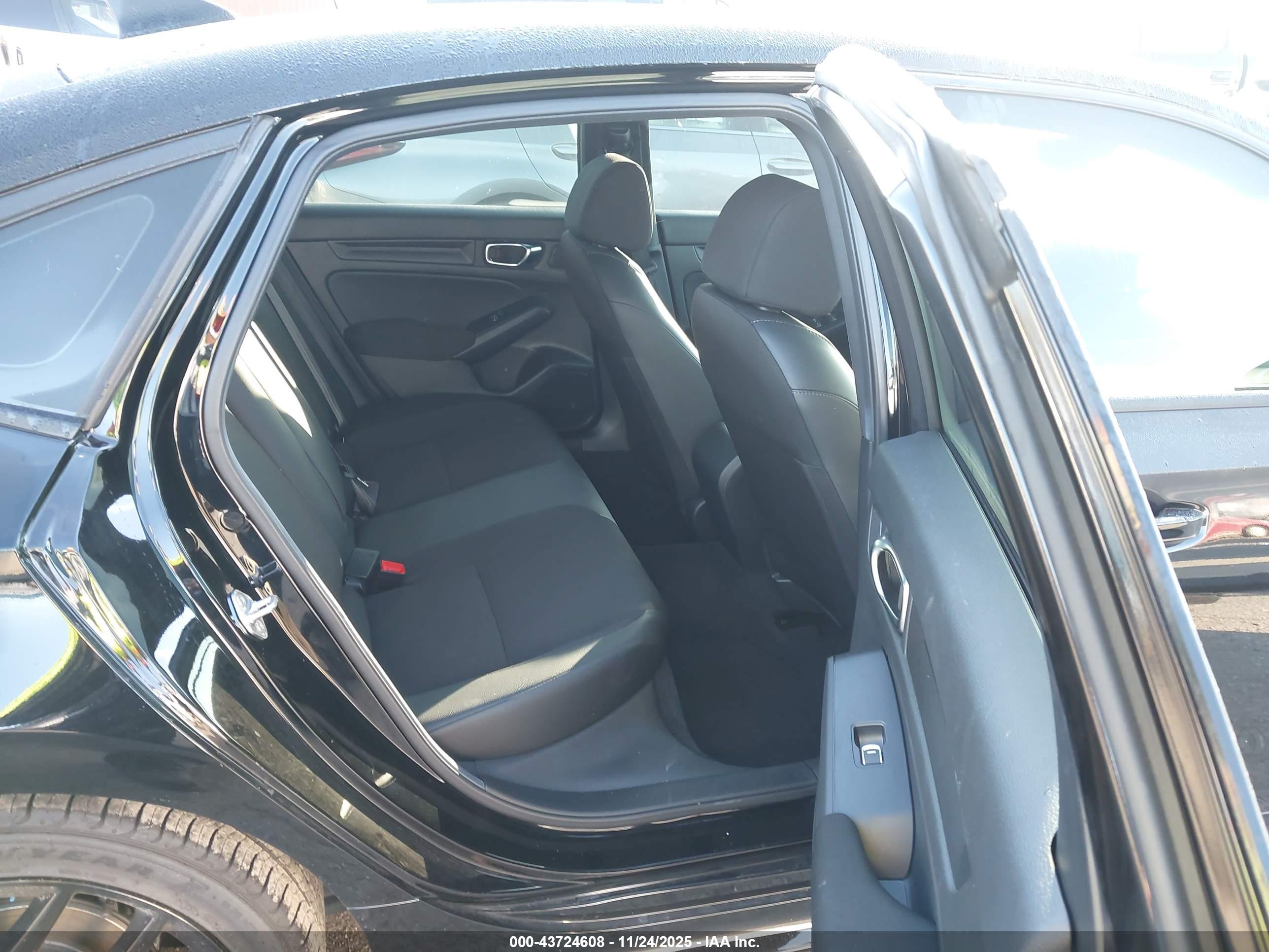 HONDA CIVIC image 8