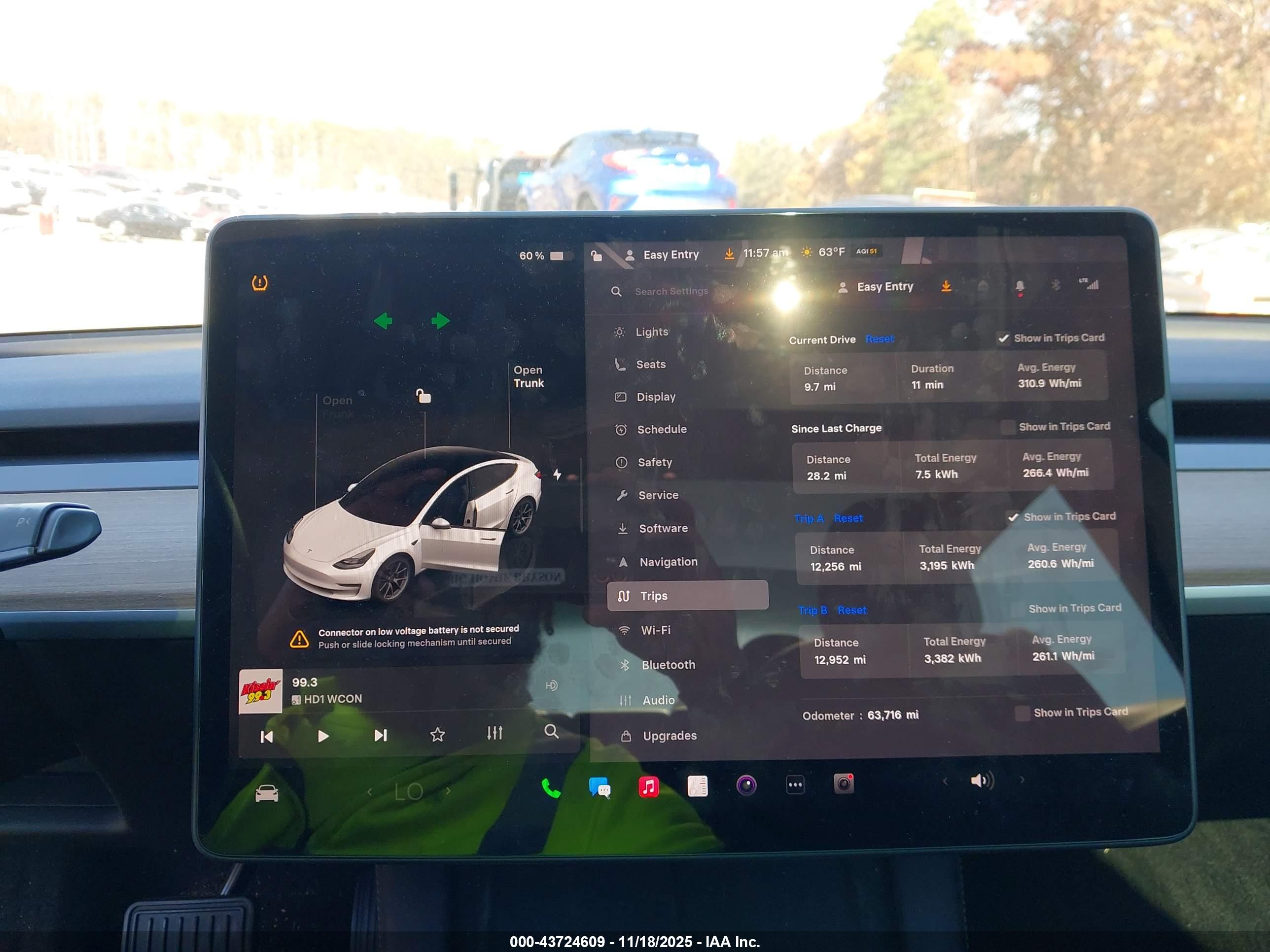TESLA MODEL image 7