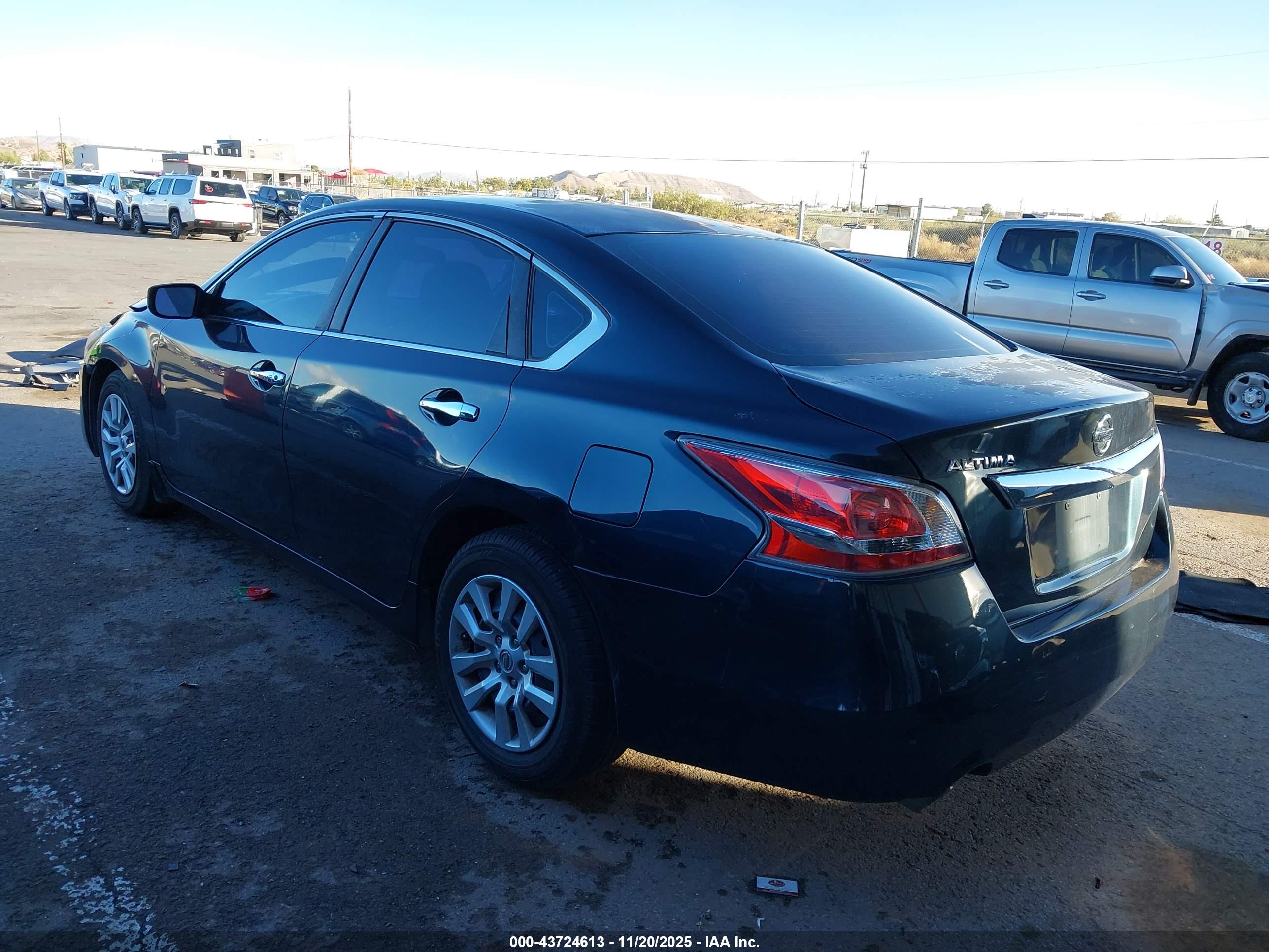 NISSAN ALTIMA image 3
