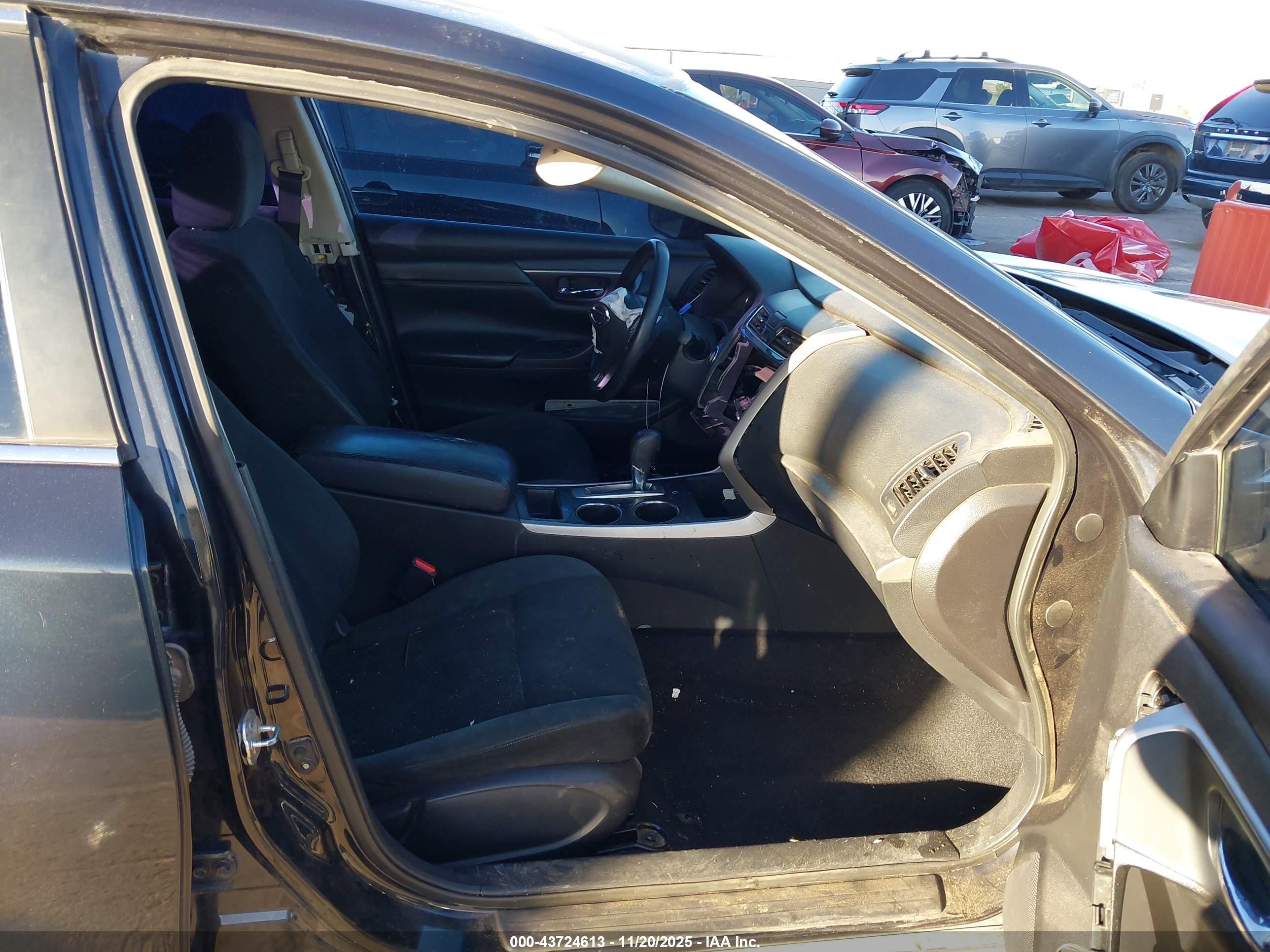 NISSAN ALTIMA image 5