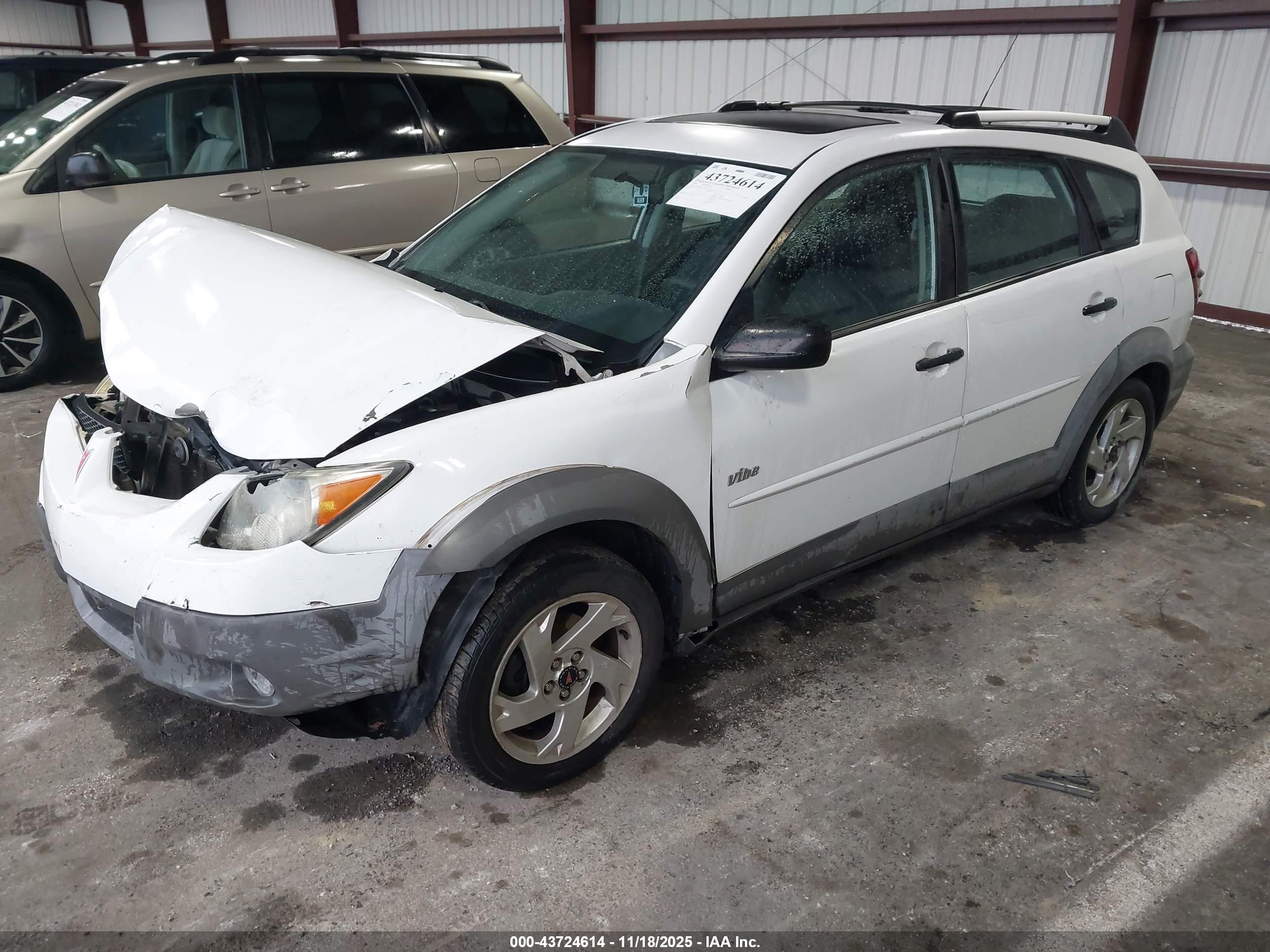 PONTIAC VIBE image 2